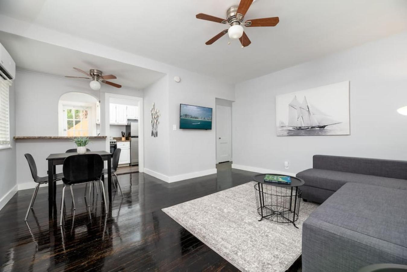 Ocean Breeze Free Parking Apt 5 view 5