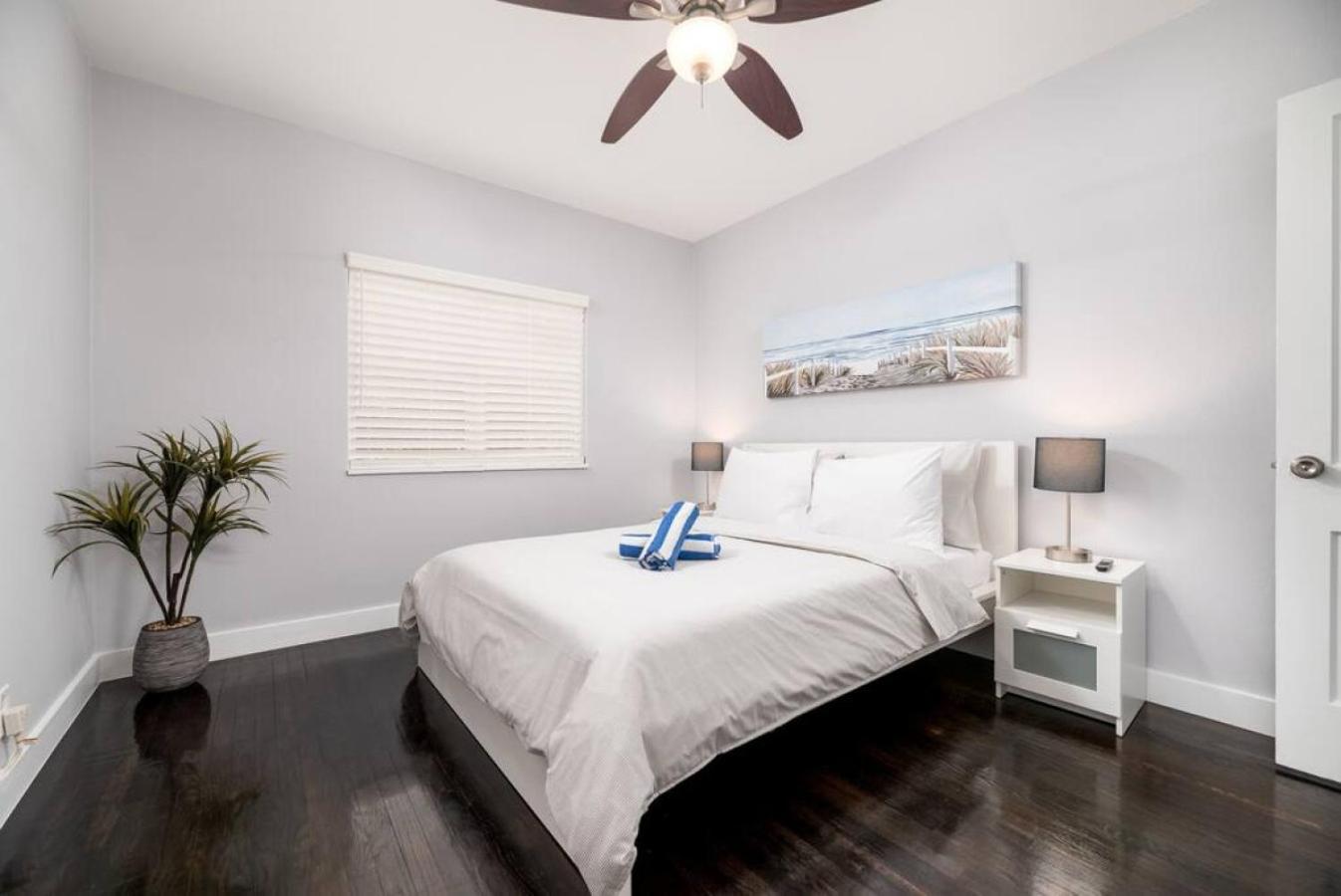 Ocean Breeze Free Parking Apt 5 view 4