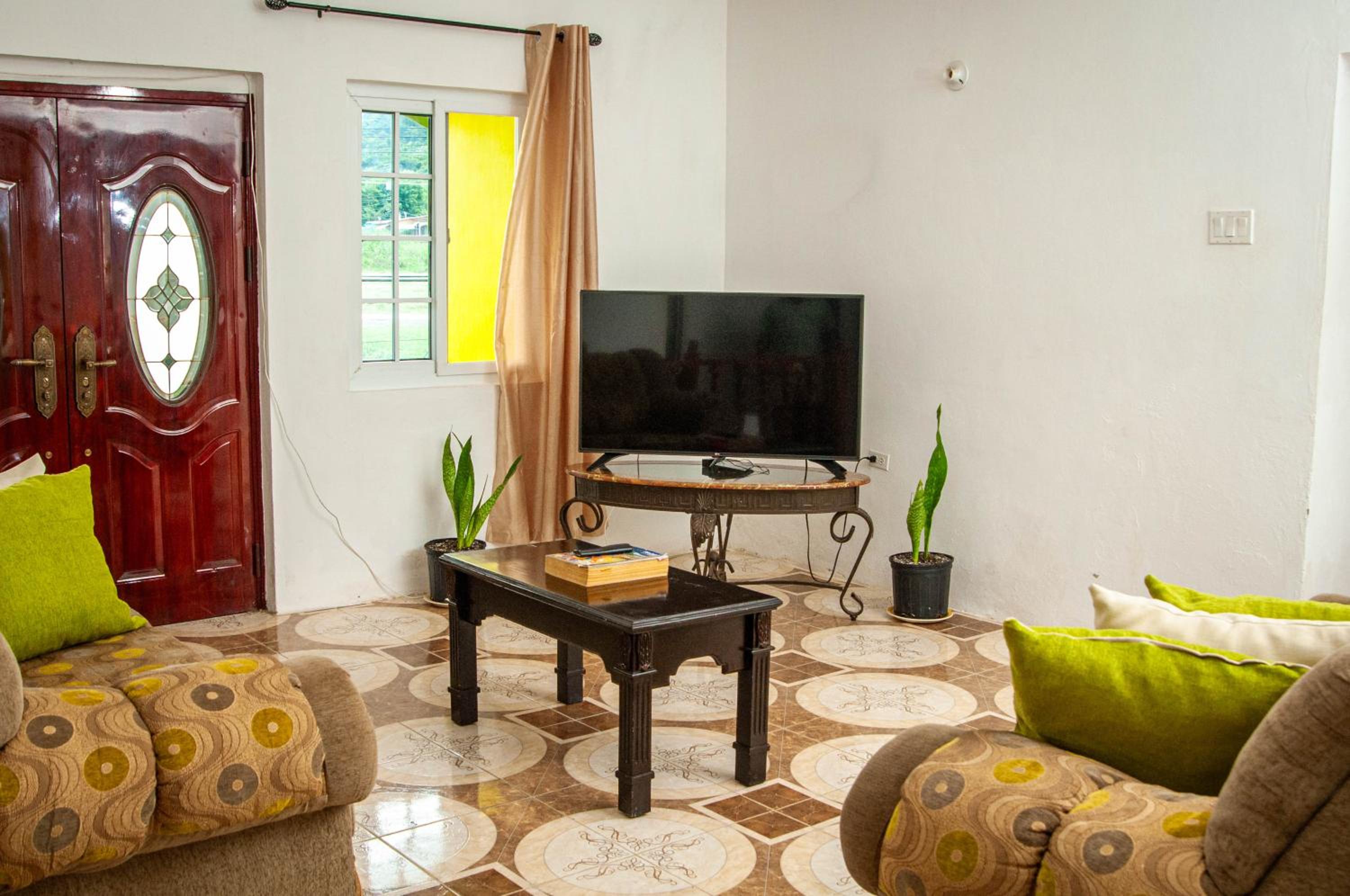 Veronica Homestay Lucea Jamaica