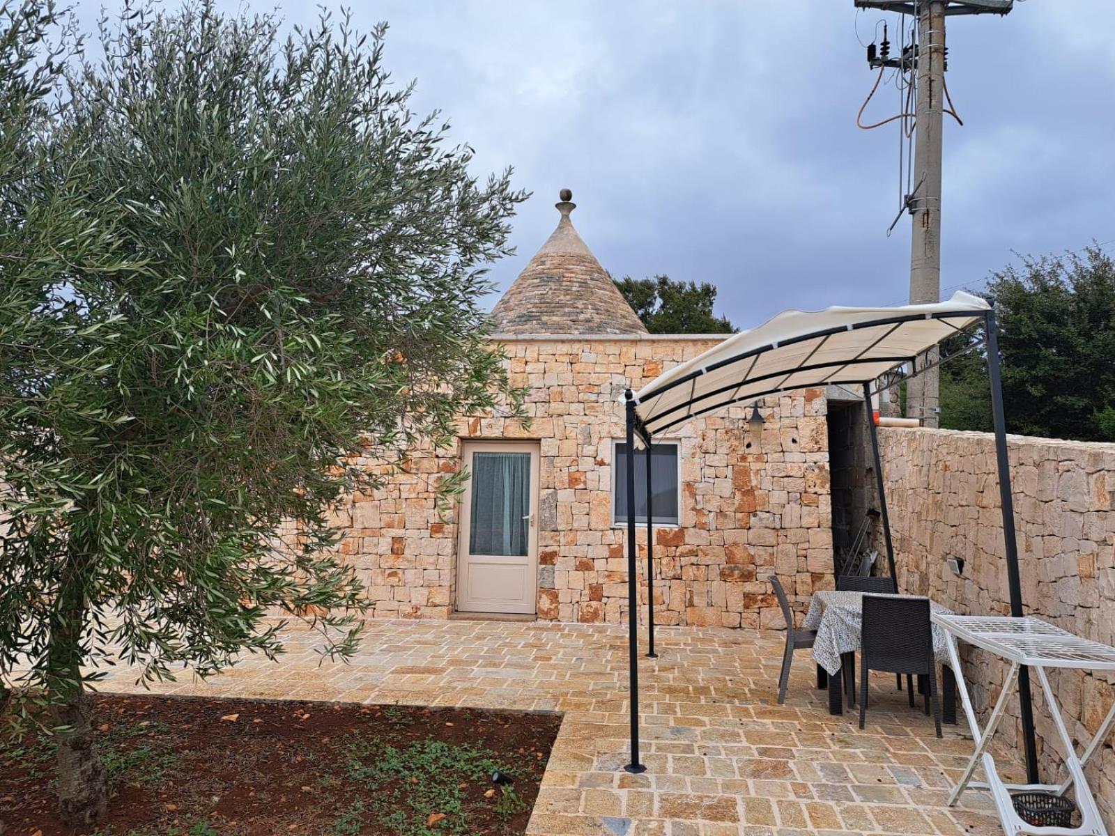 Trullo Amico view 3