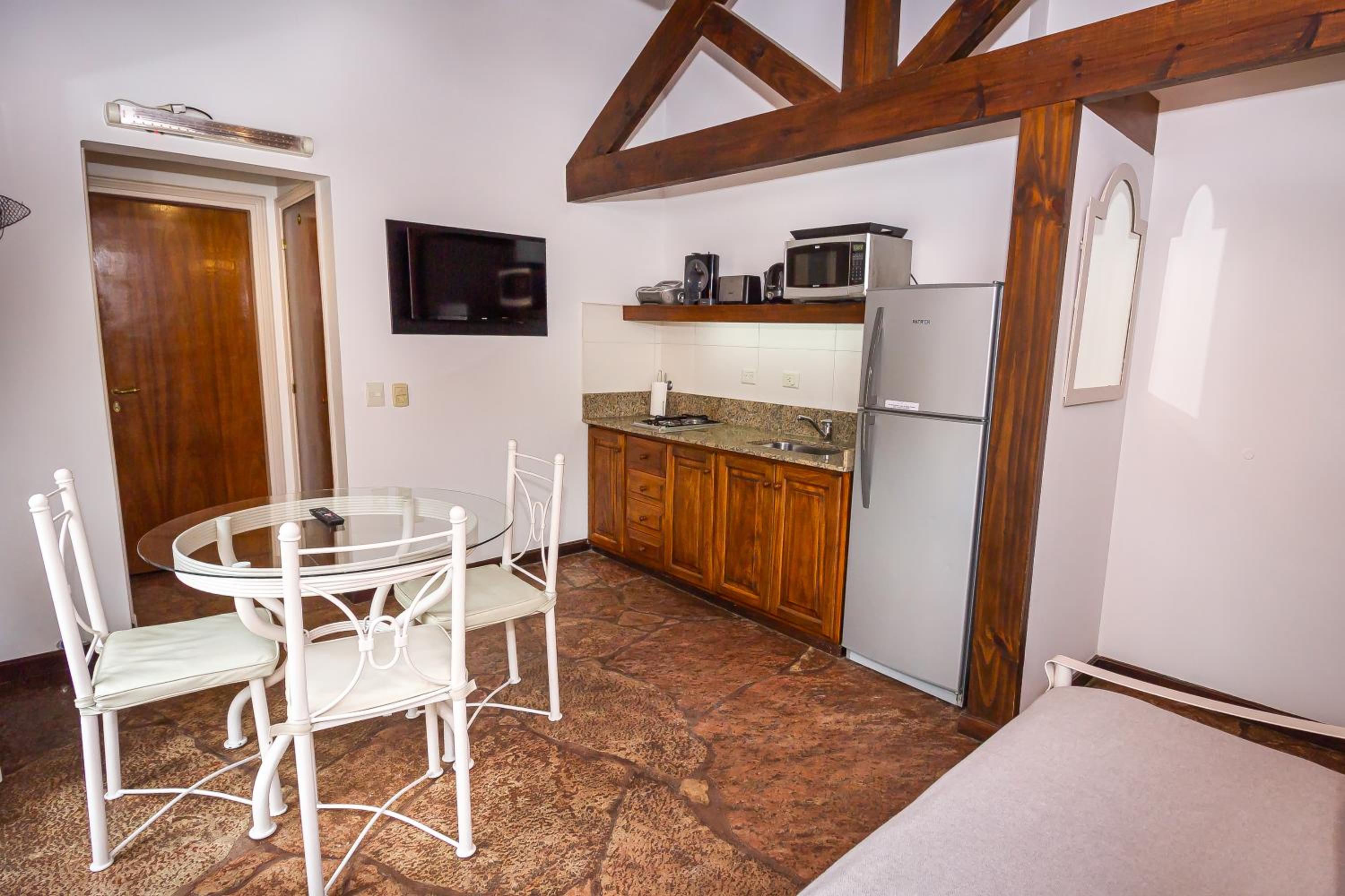 Punta Cerezo Apart