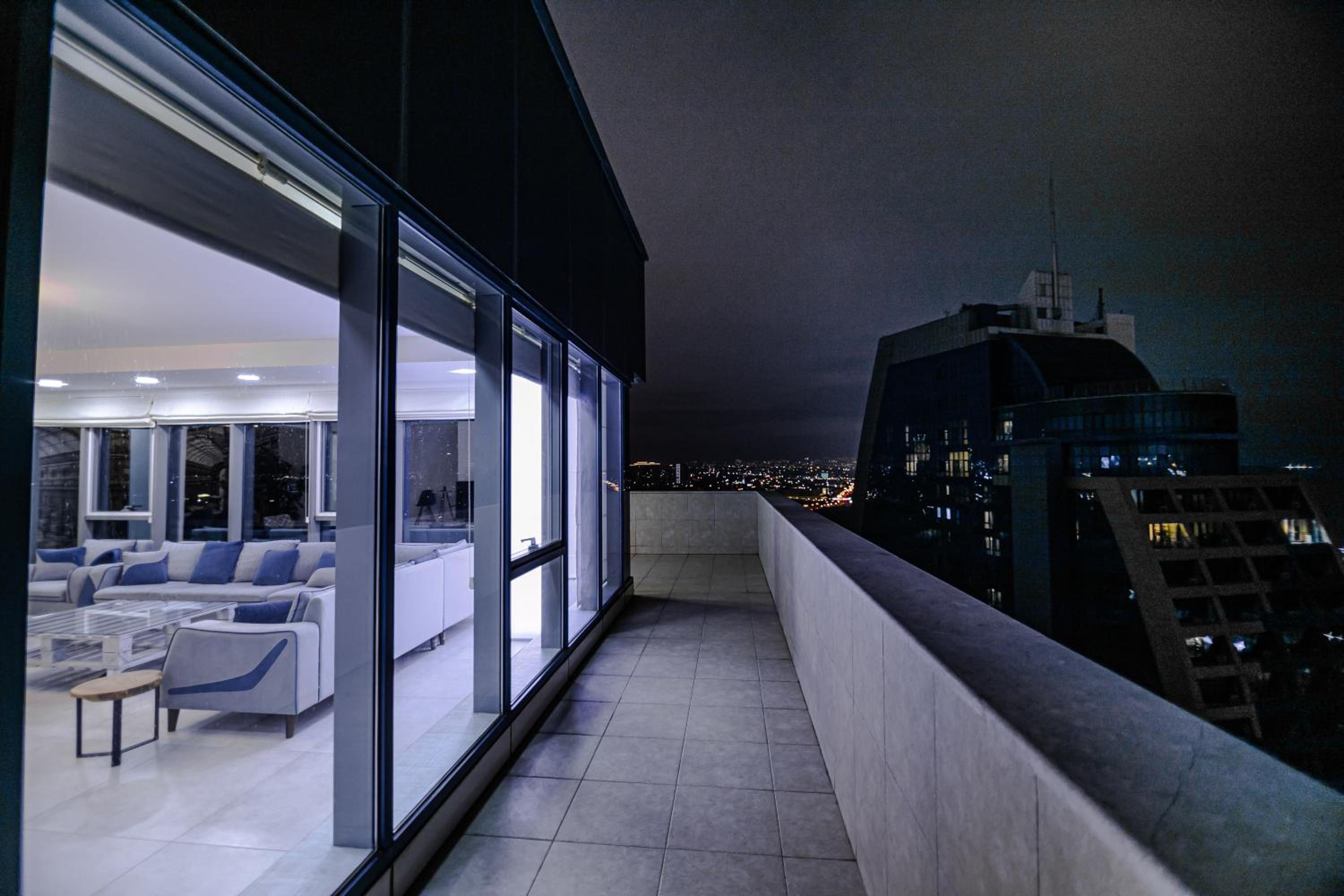 Baku Sky House in Megafun Residance