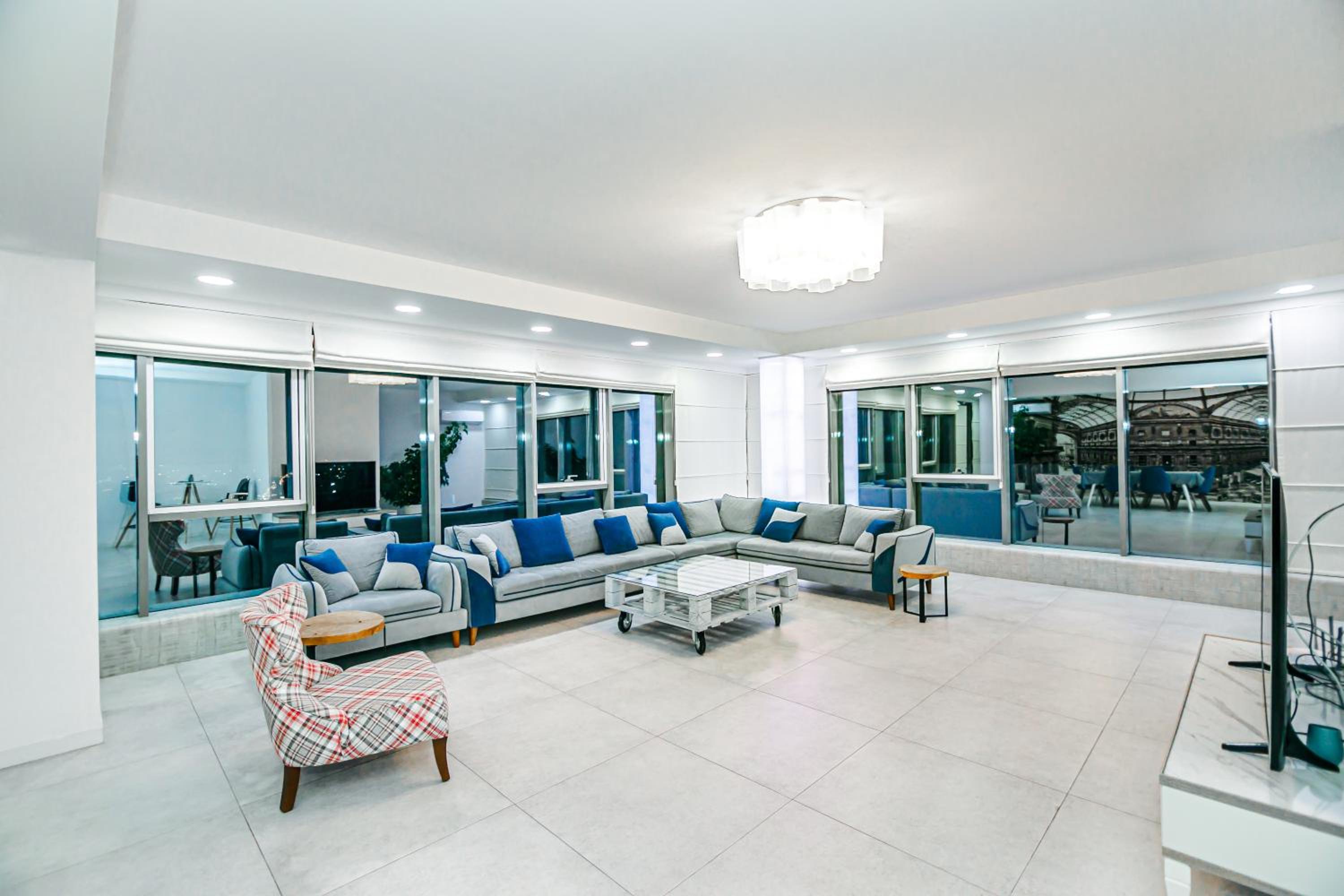 Baku Sky House in Megafun Residance