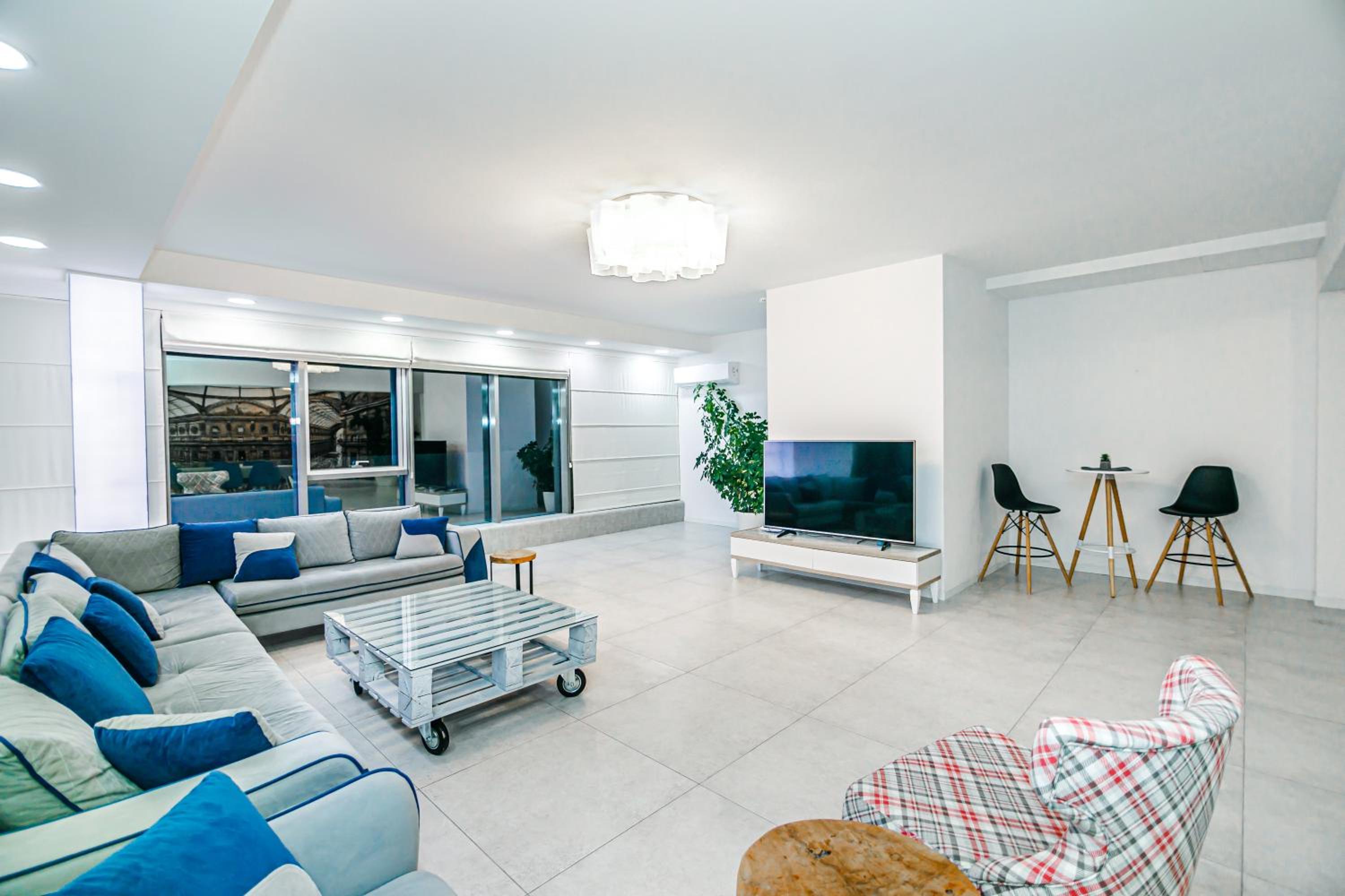 Baku Sky House in Megafun Residance