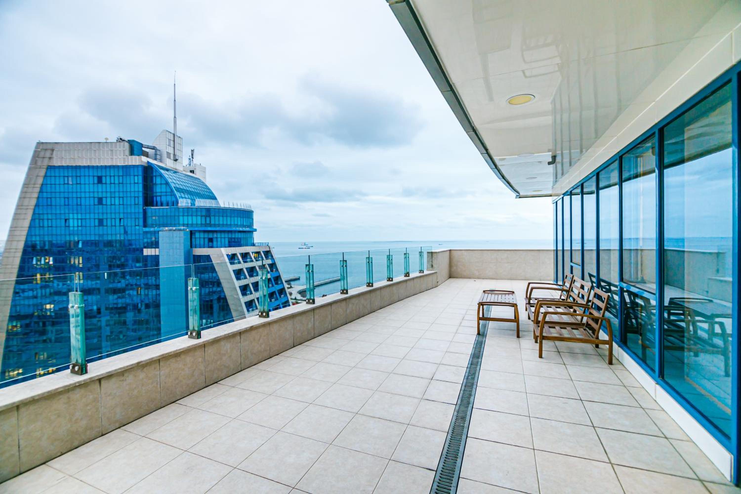 Baku Sky House in Megafun Residance
