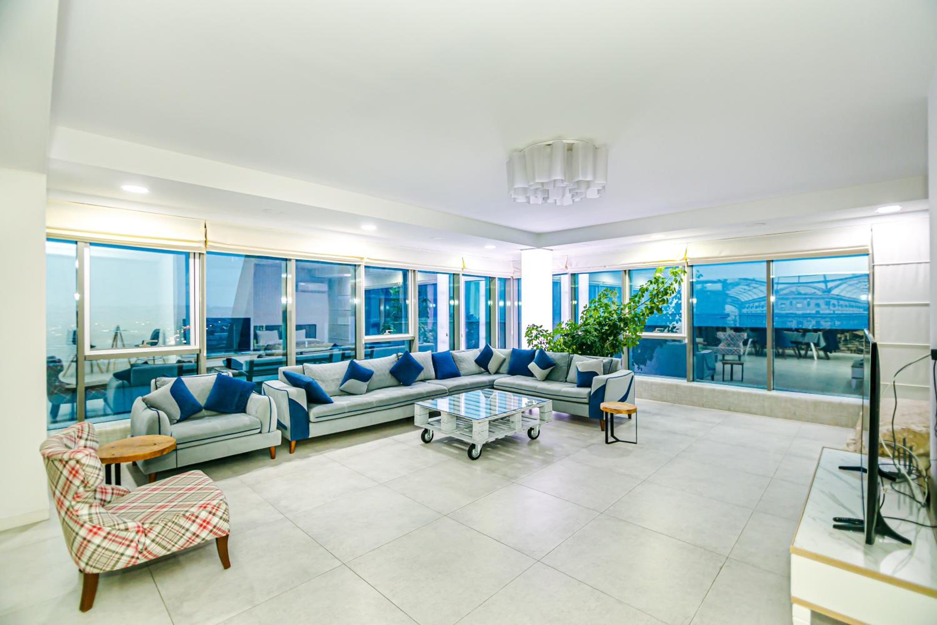 Baku Sky House in Megafun Residance
