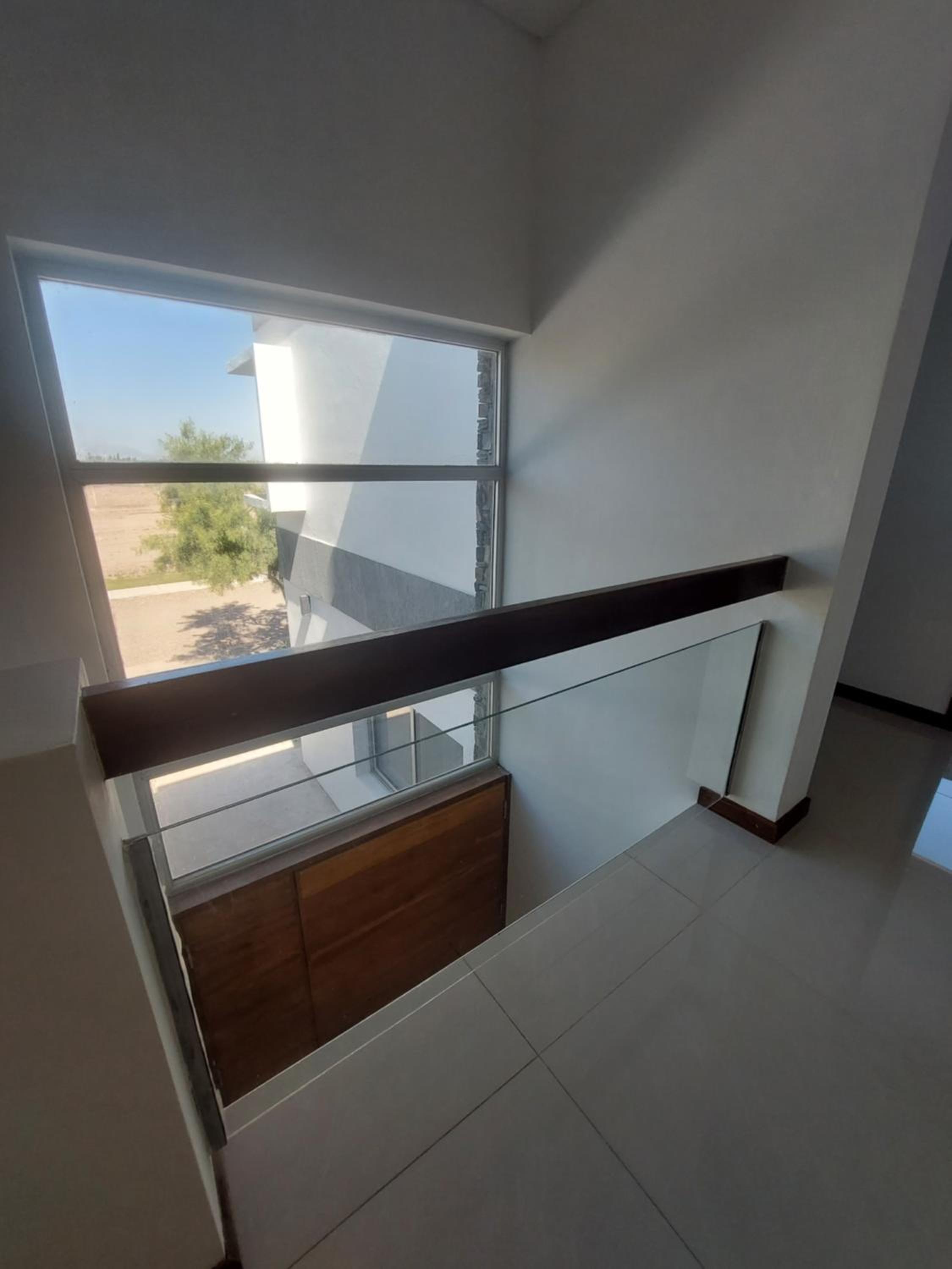 Casa familiar en Barrio Privado Mendoza