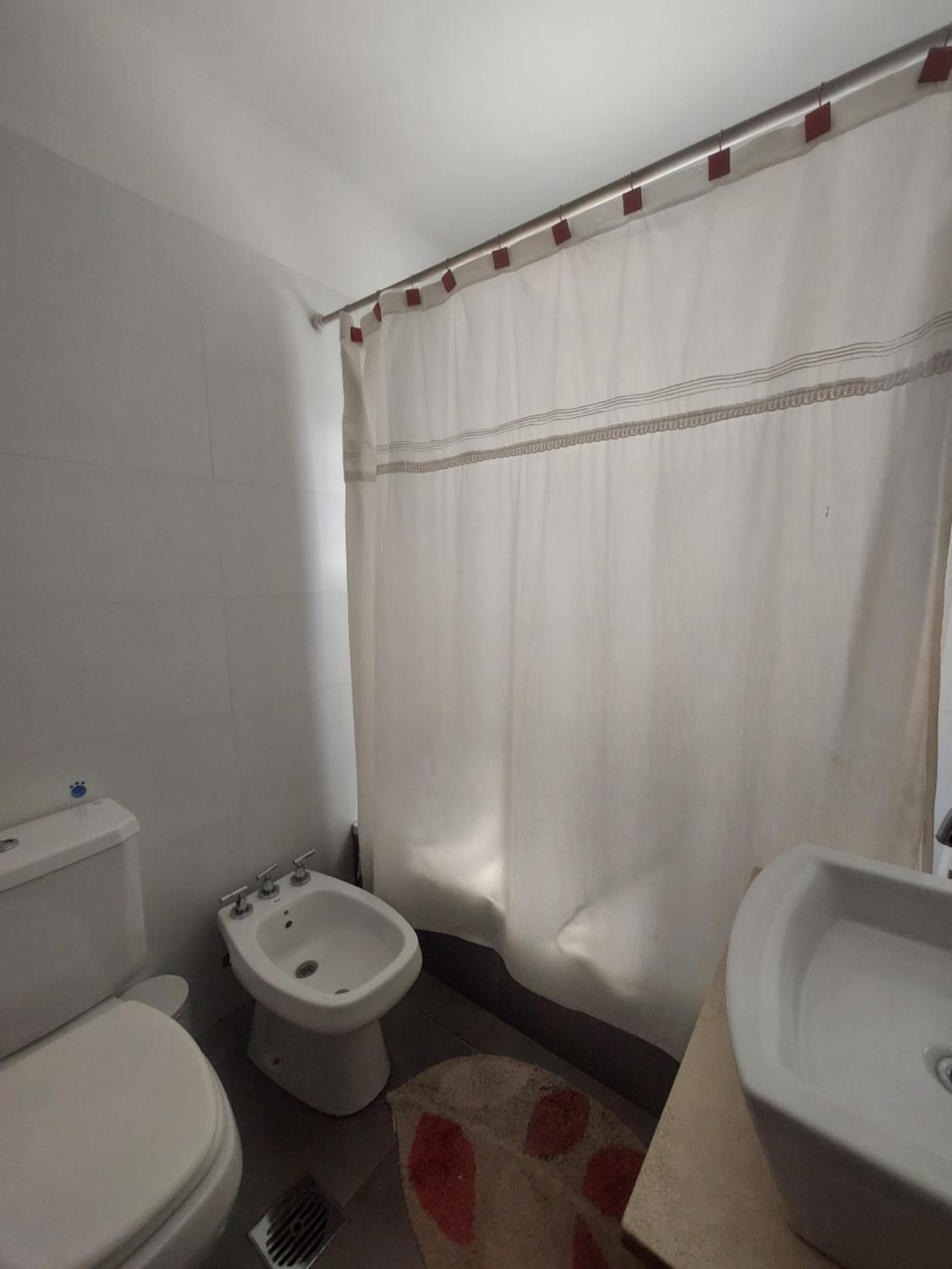 Casa familiar en Barrio Privado Mendoza
