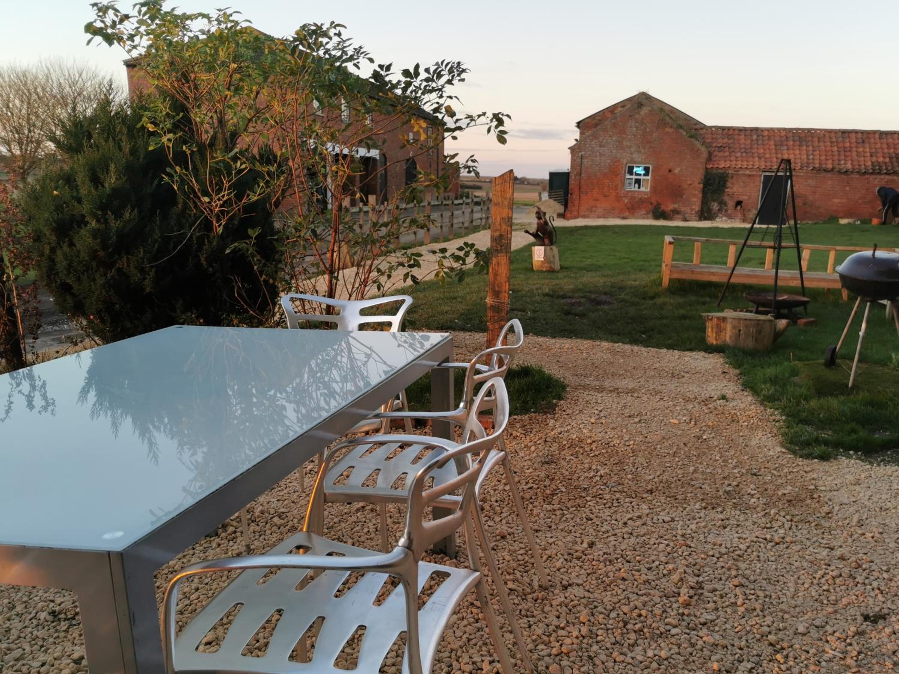 Countrylife Cottage, Dome,Games Room, firepit, free parking view 4
