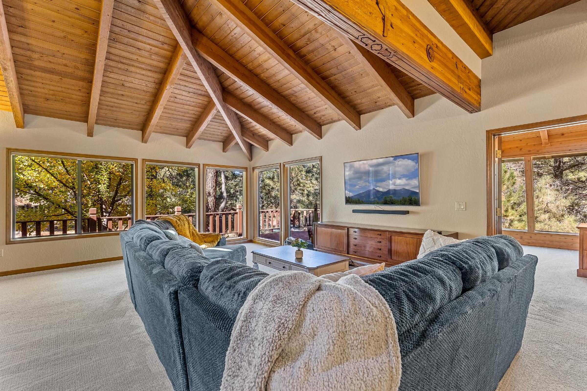 Sensational Burning Tree 4 bed 3 bath Retreat in the Country Club view 4