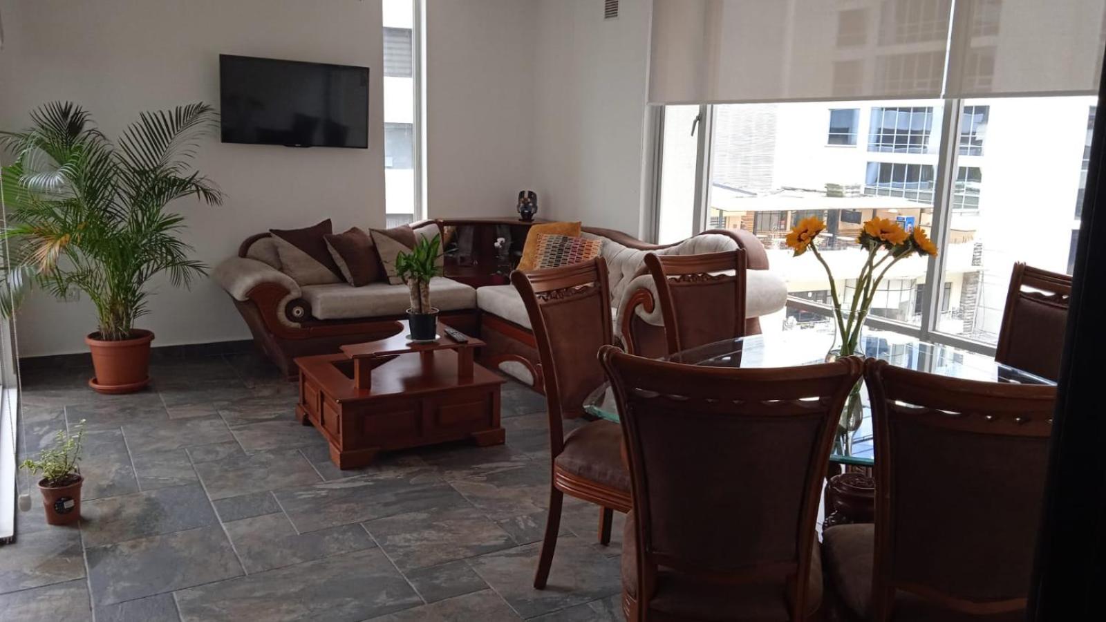 Gran departamento completamente amoblado