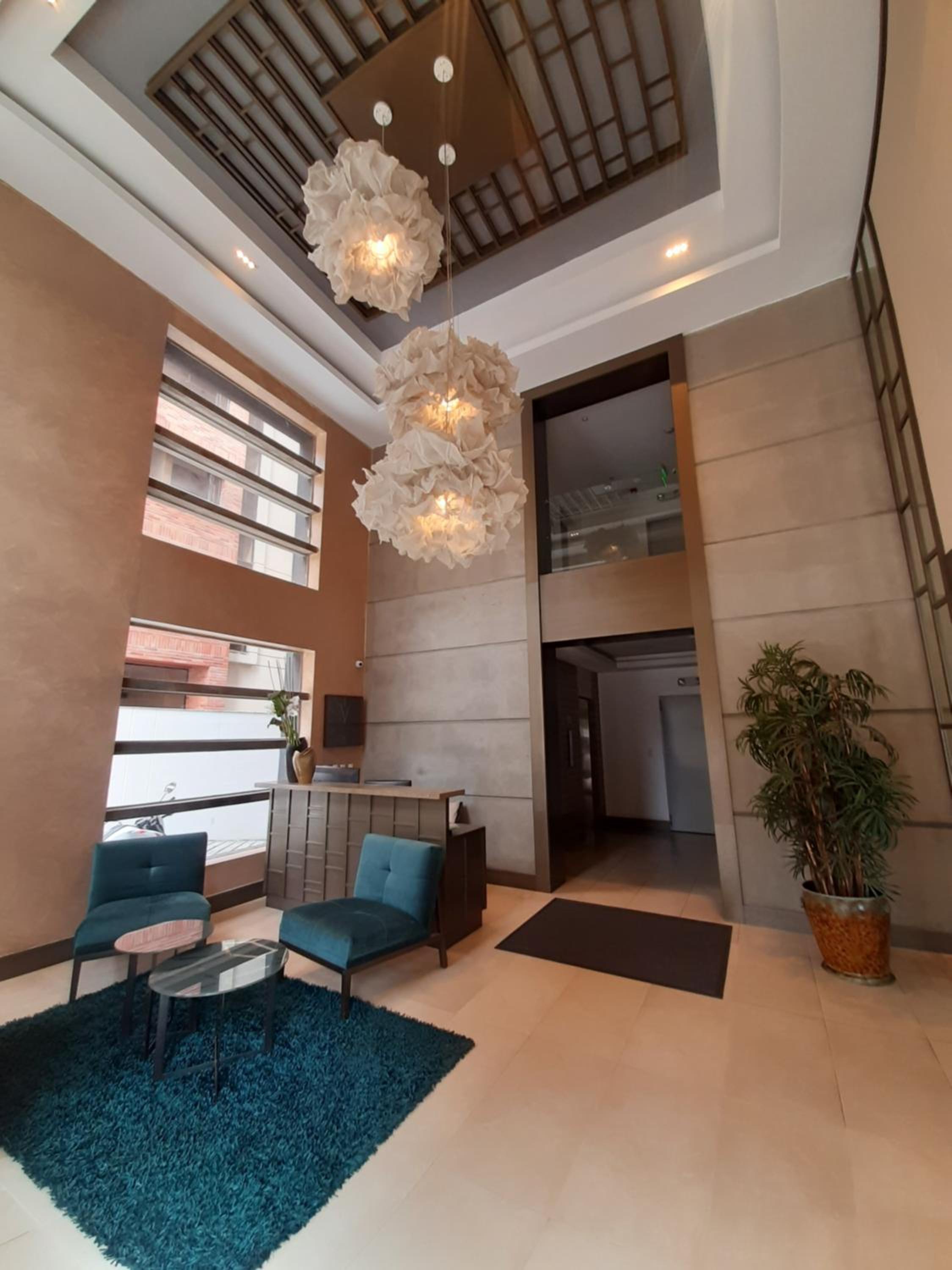 Gran departamento completamente amoblado