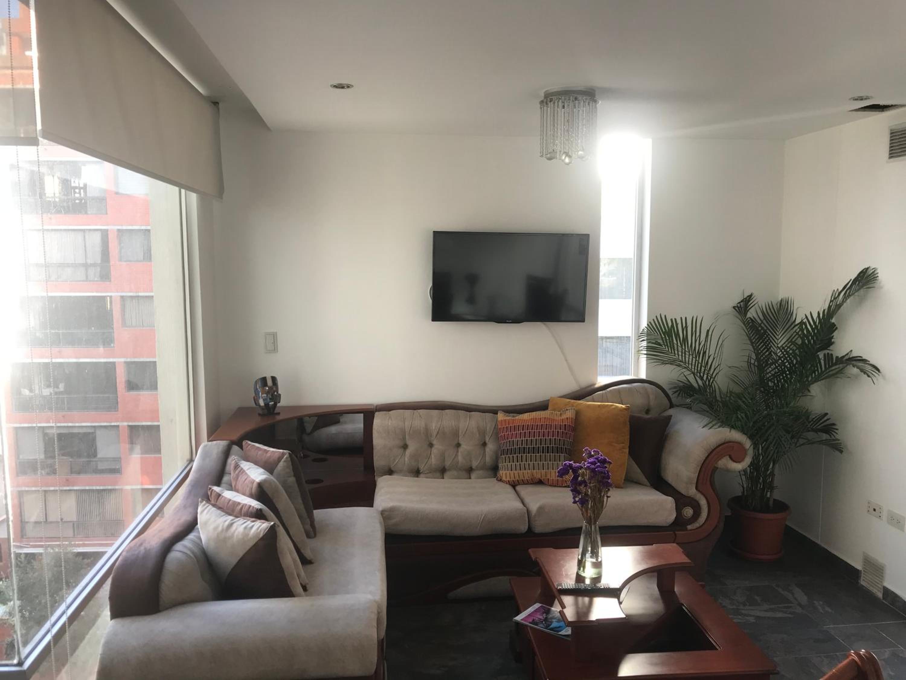 Gran departamento completamente amoblado