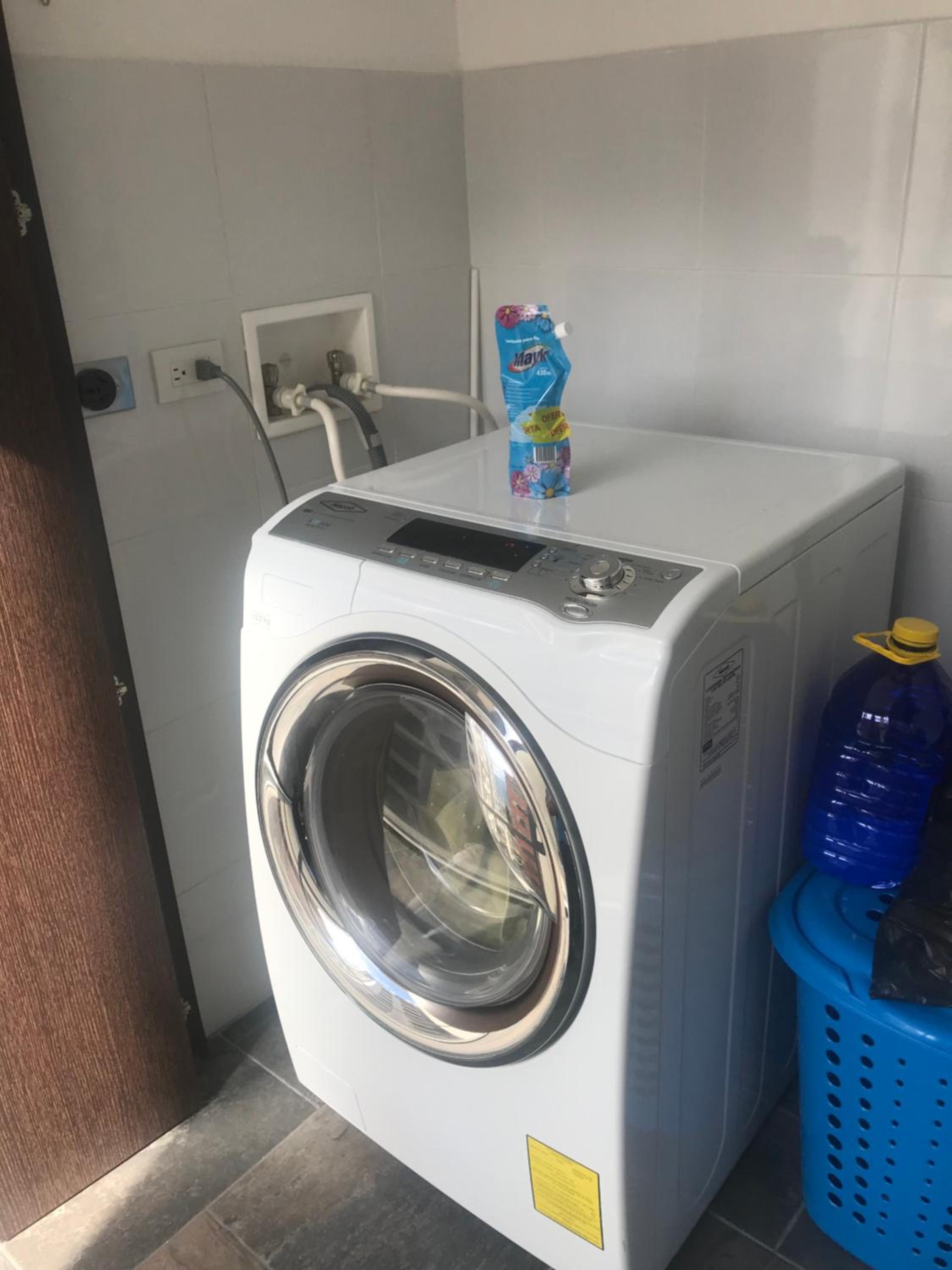 Gran departamento completamente amoblado