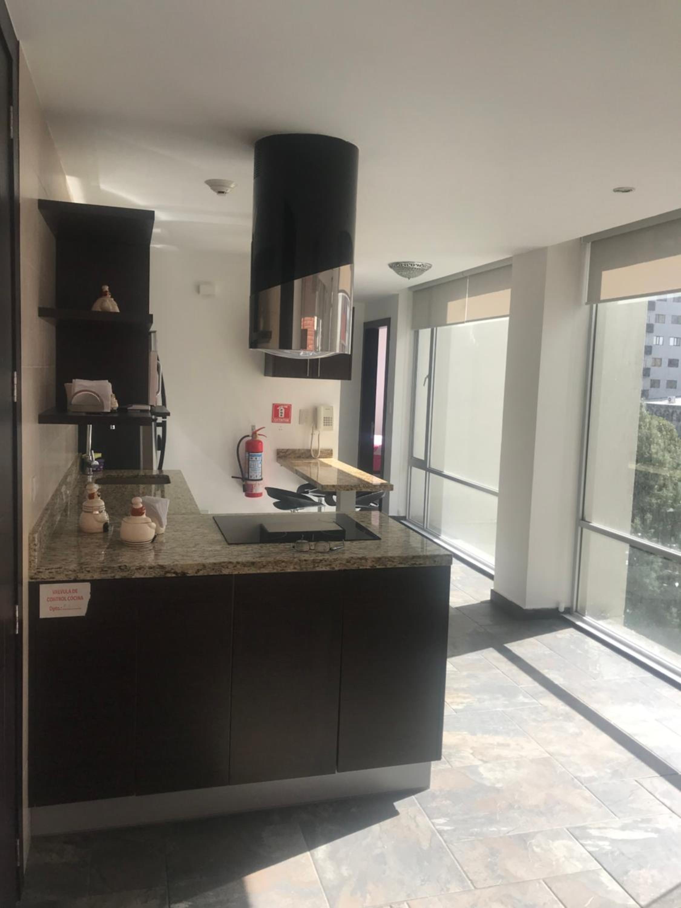 Gran departamento completamente amoblado