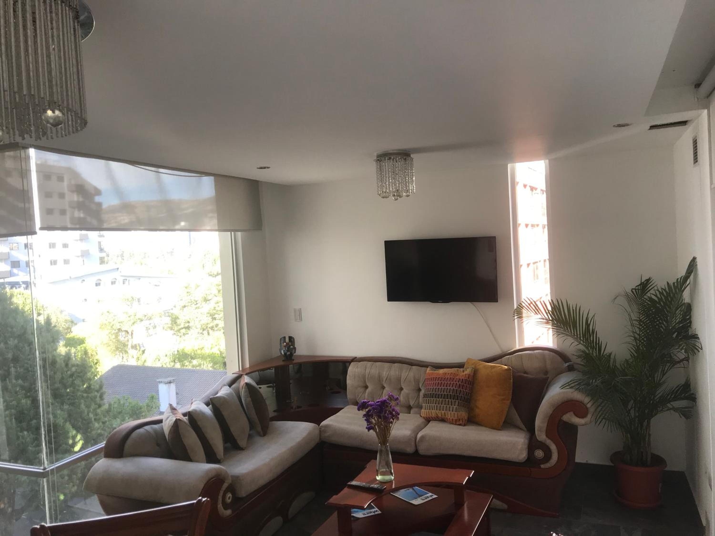Gran departamento completamente amoblado