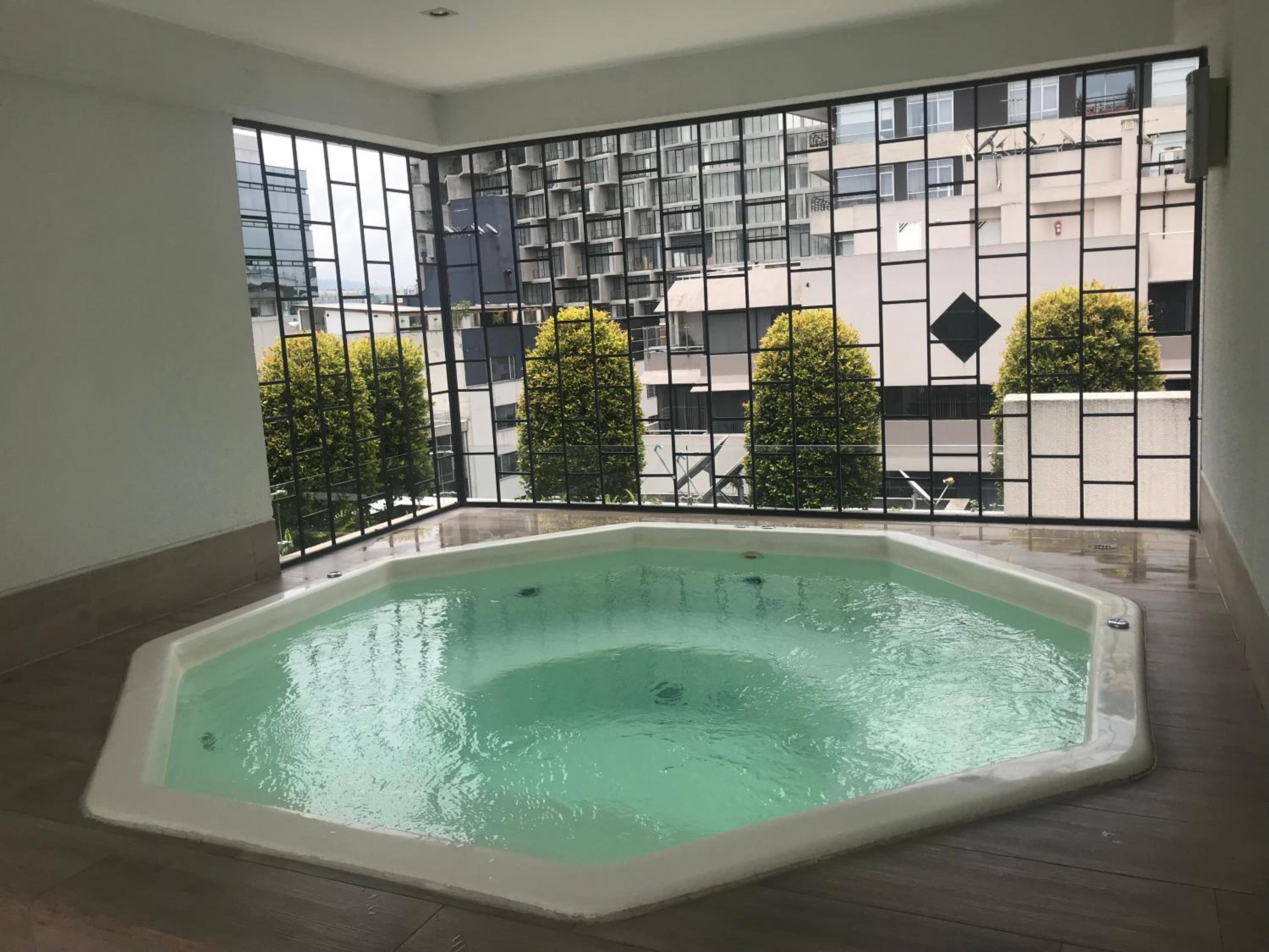 Gran departamento completamente amoblado