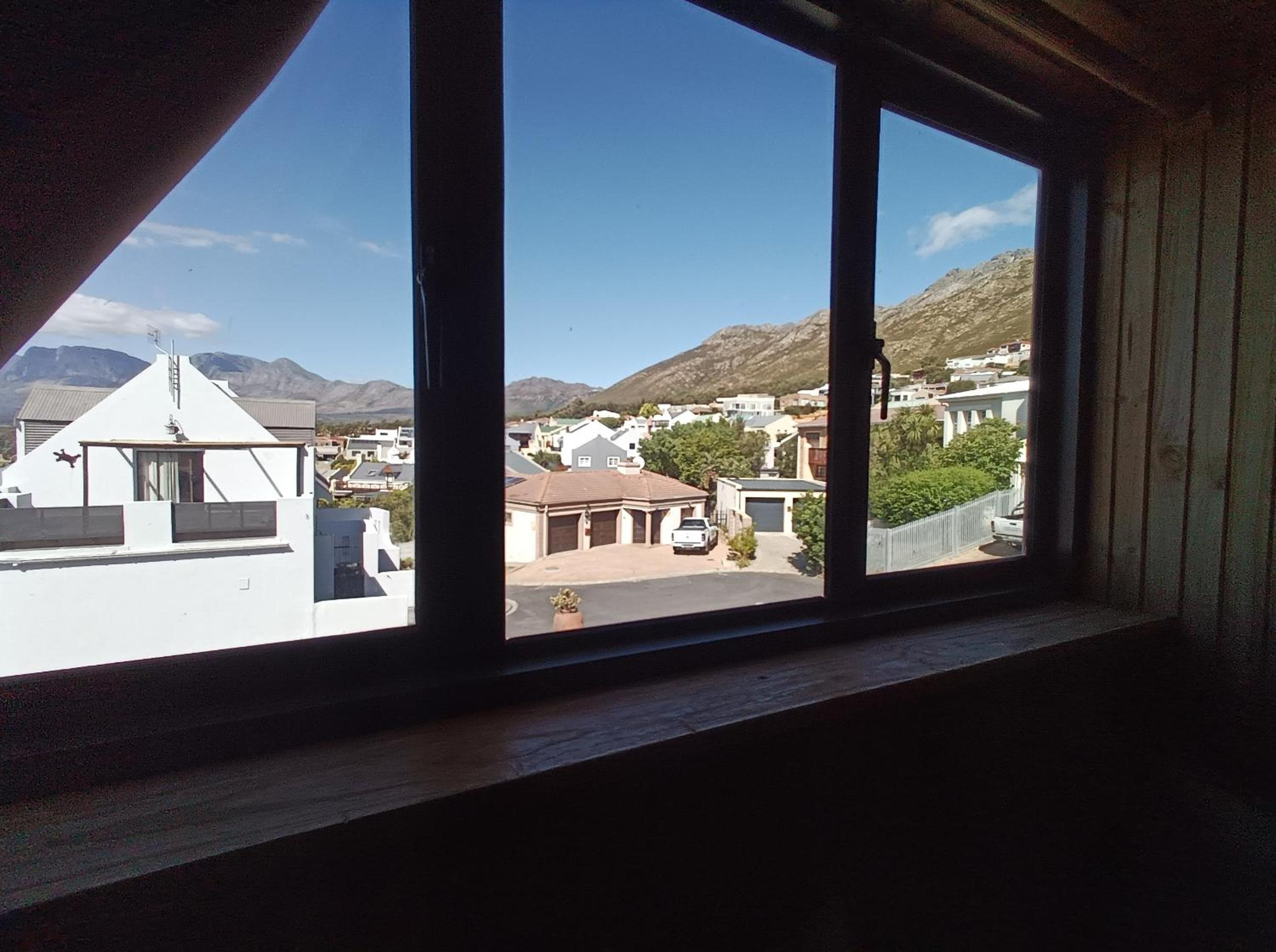 Babiana Peaks Mountainside Cabin view 5