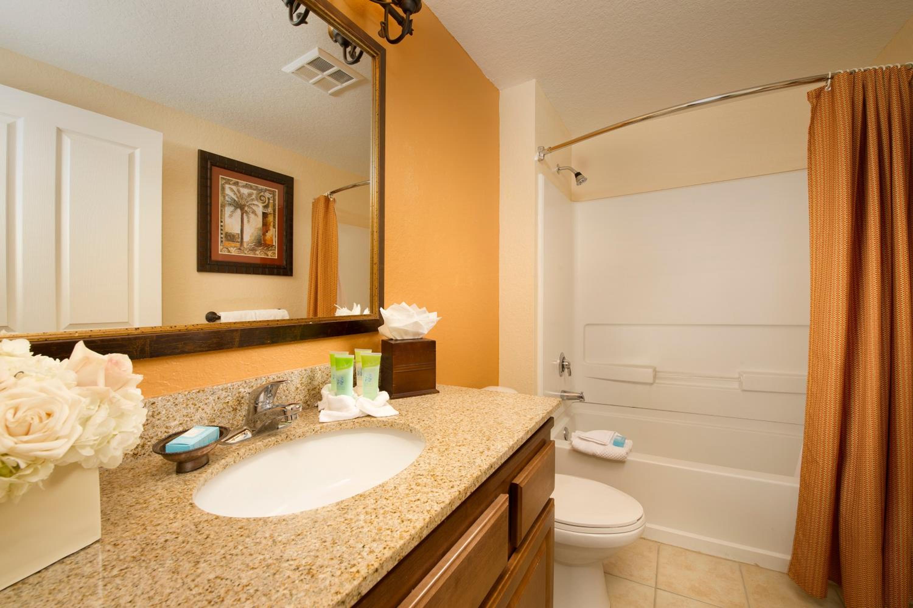 Floridays Orlando Two & Three Bed Rooms Condo Resort — photo 48