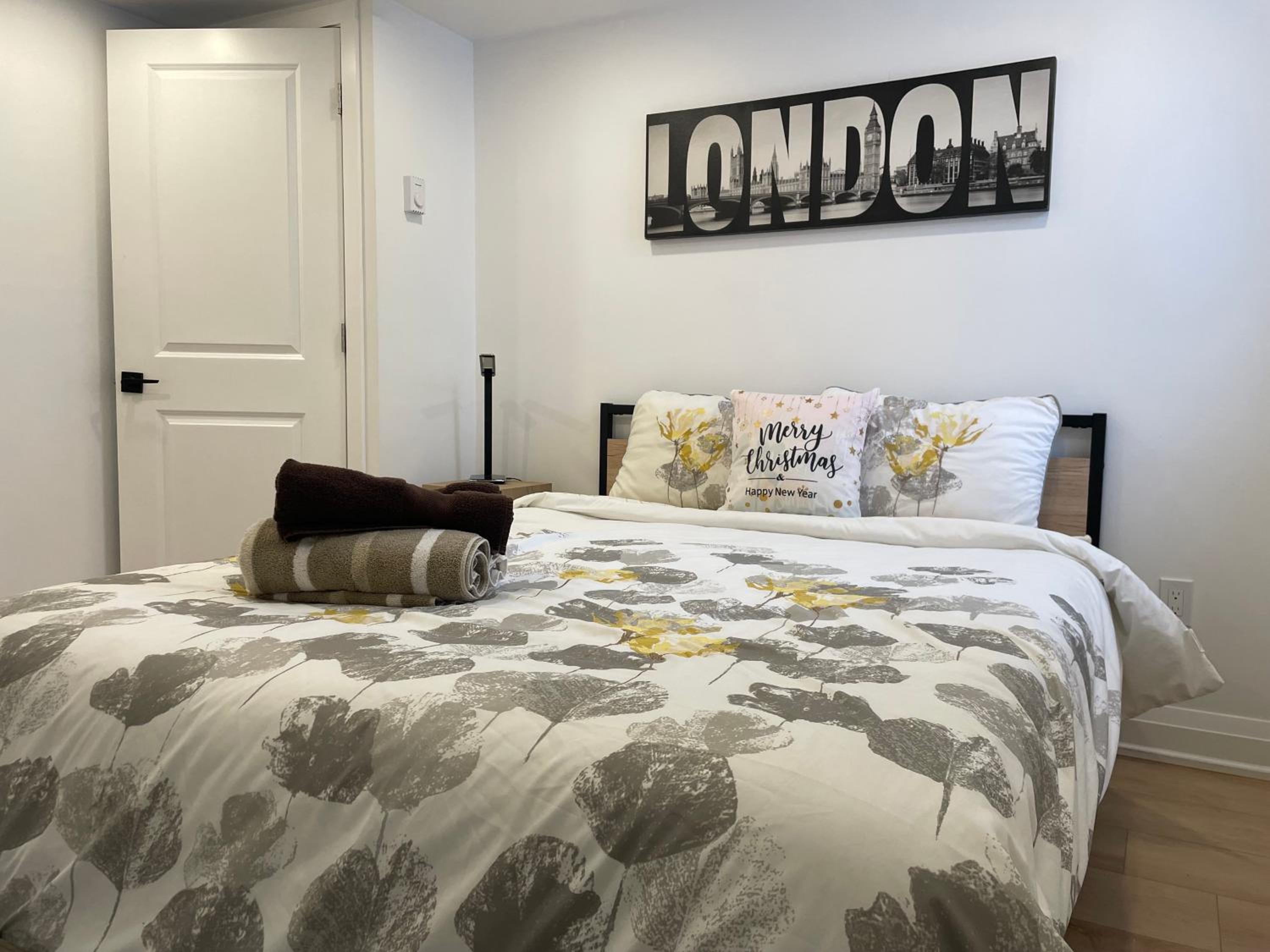 Kitchener Vacations - Cozy Cottage Style House - Property Image 72