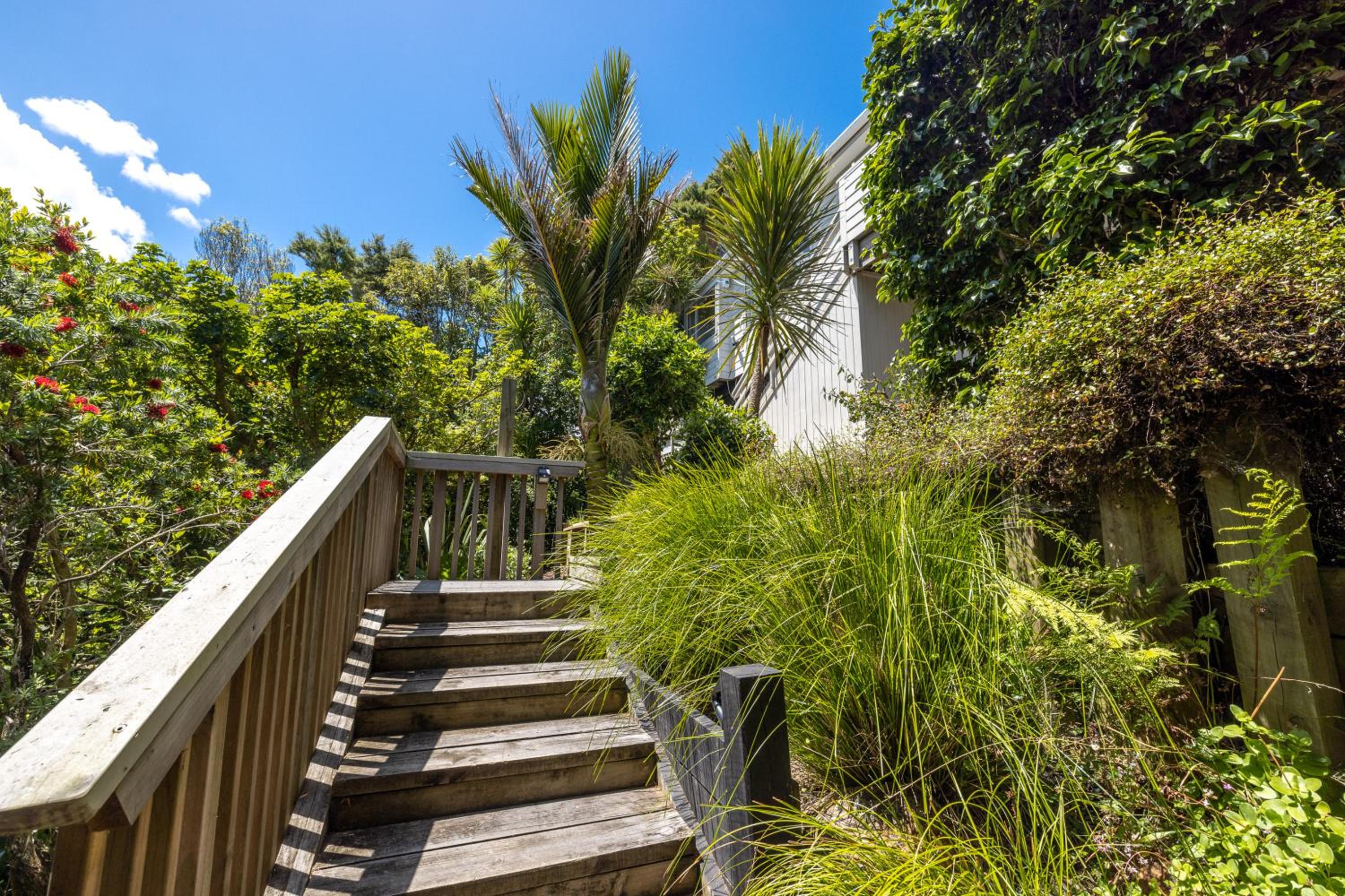 Belle Bird Place - Onetangi Holiday Home view 5