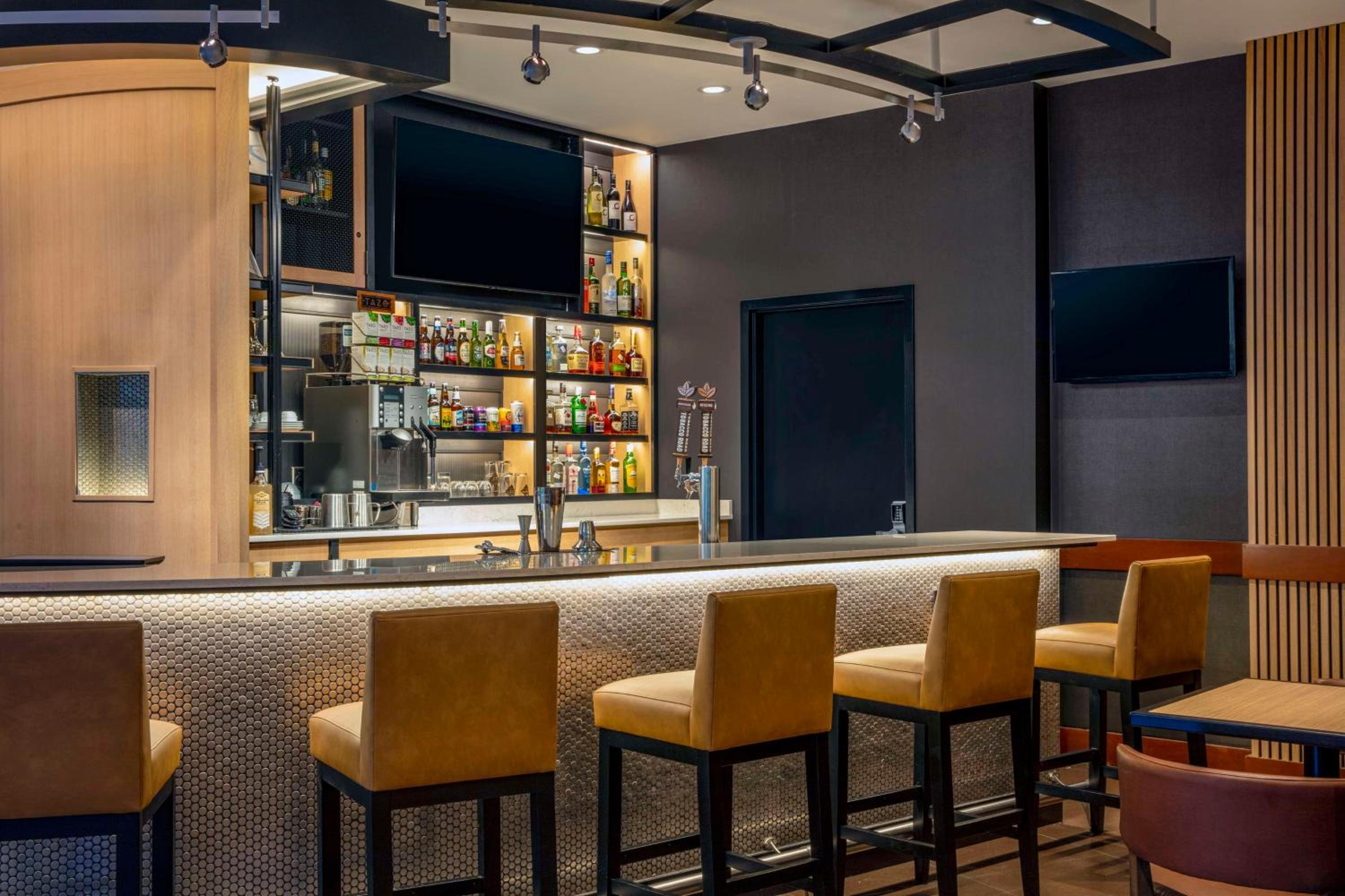 Raleigh Vacations - Hyatt Place Raleigh Cary - Property Image 26
