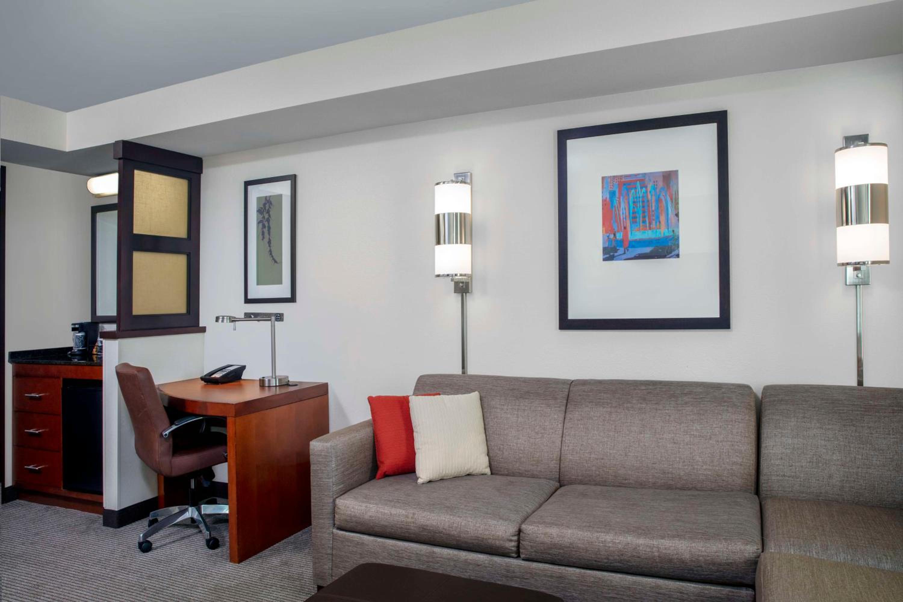 Raleigh Vacations - Hyatt Place Raleigh Cary - Property Image 28