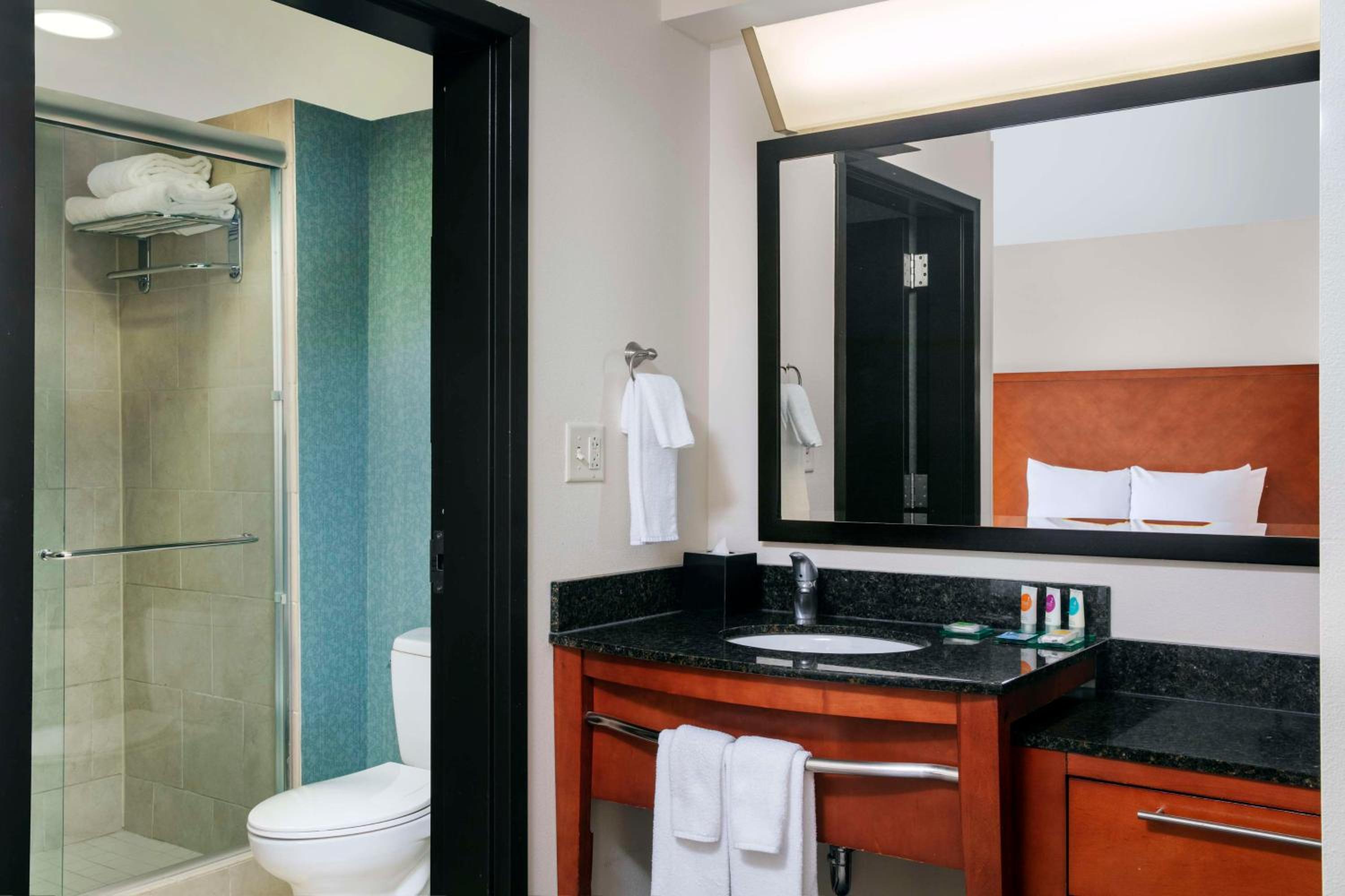 Raleigh Vacations - Hyatt Place Raleigh Cary - Property Image 41