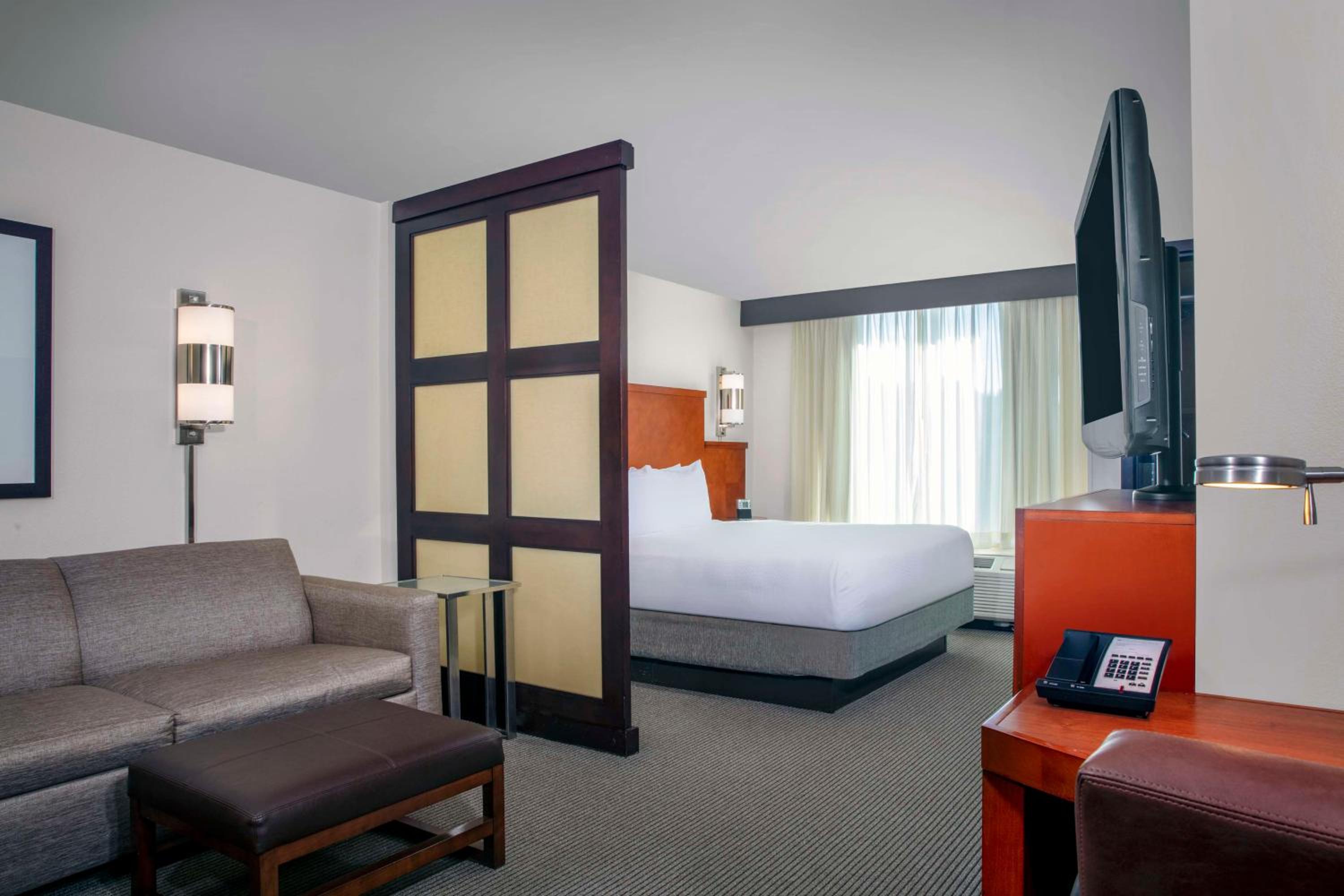 Raleigh Vacations - Hyatt Place Raleigh Cary - Property Image 5