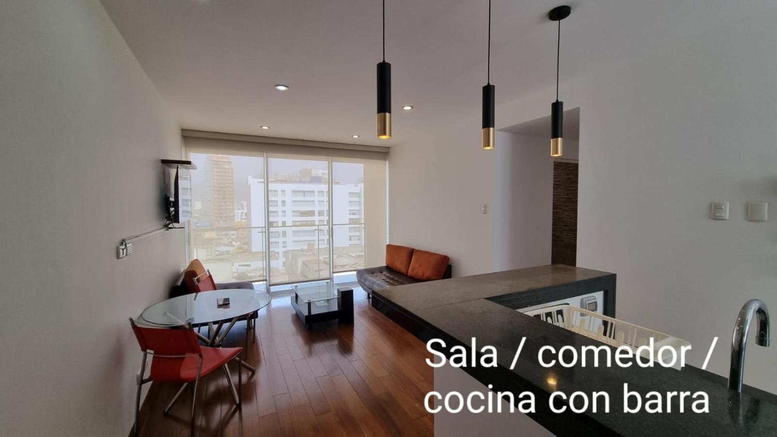 Apartamento en Miraflores Avenida La Paz view 3