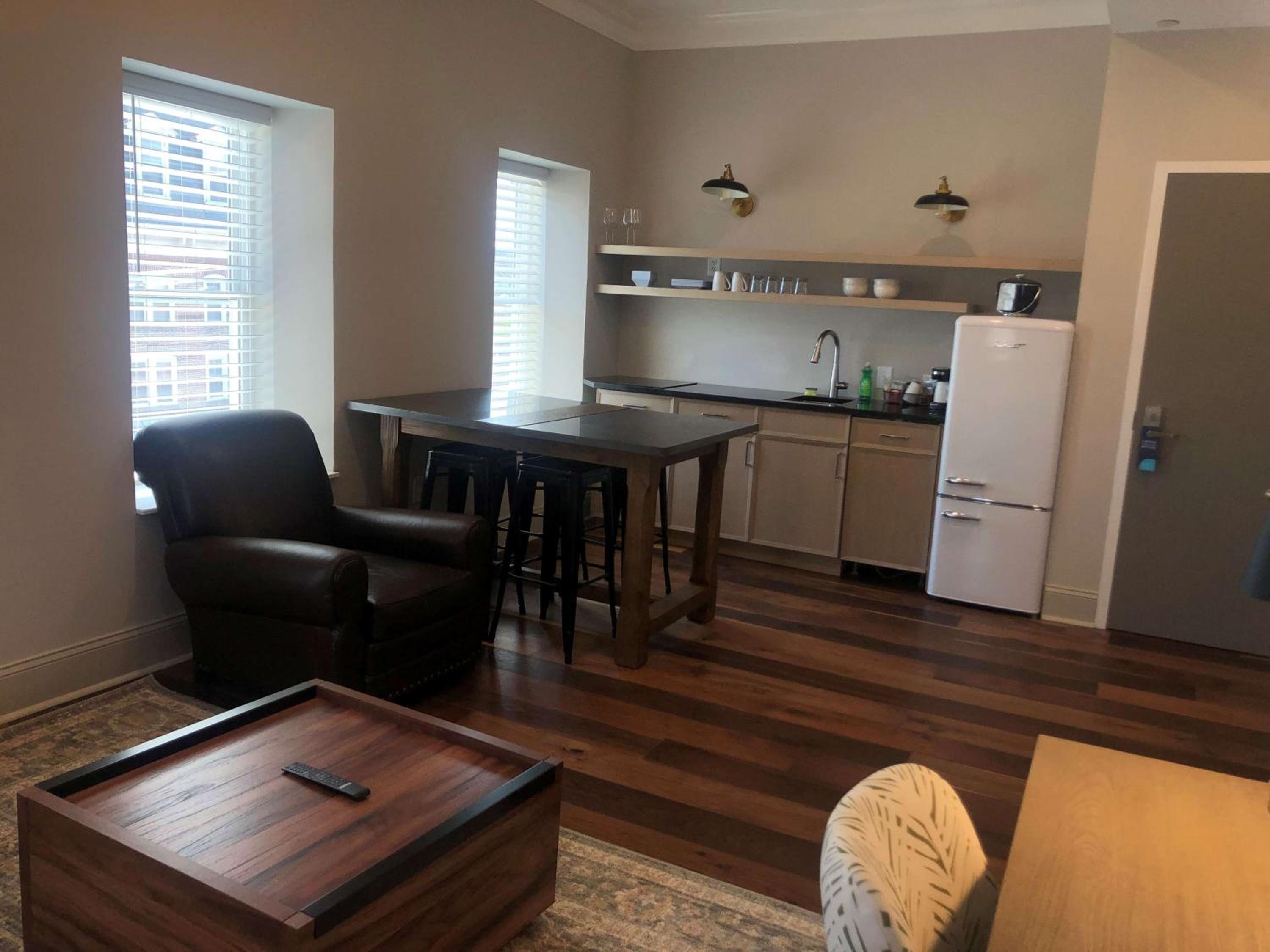 Newark Vacations - Hyatt Place Newark-Main Street - Property Image 3