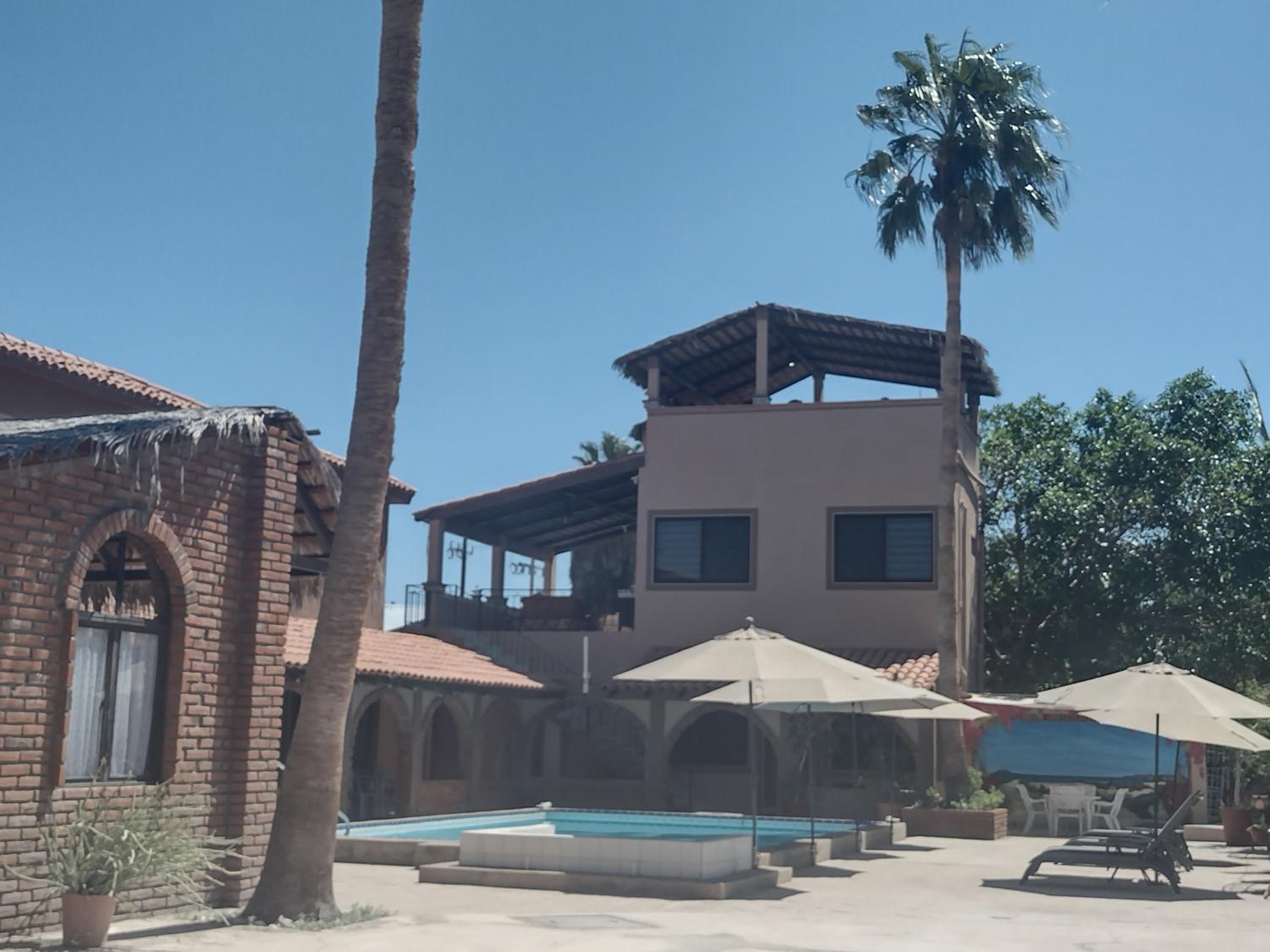 Hotel Loreto Playa Boutique Hotel - Image 1