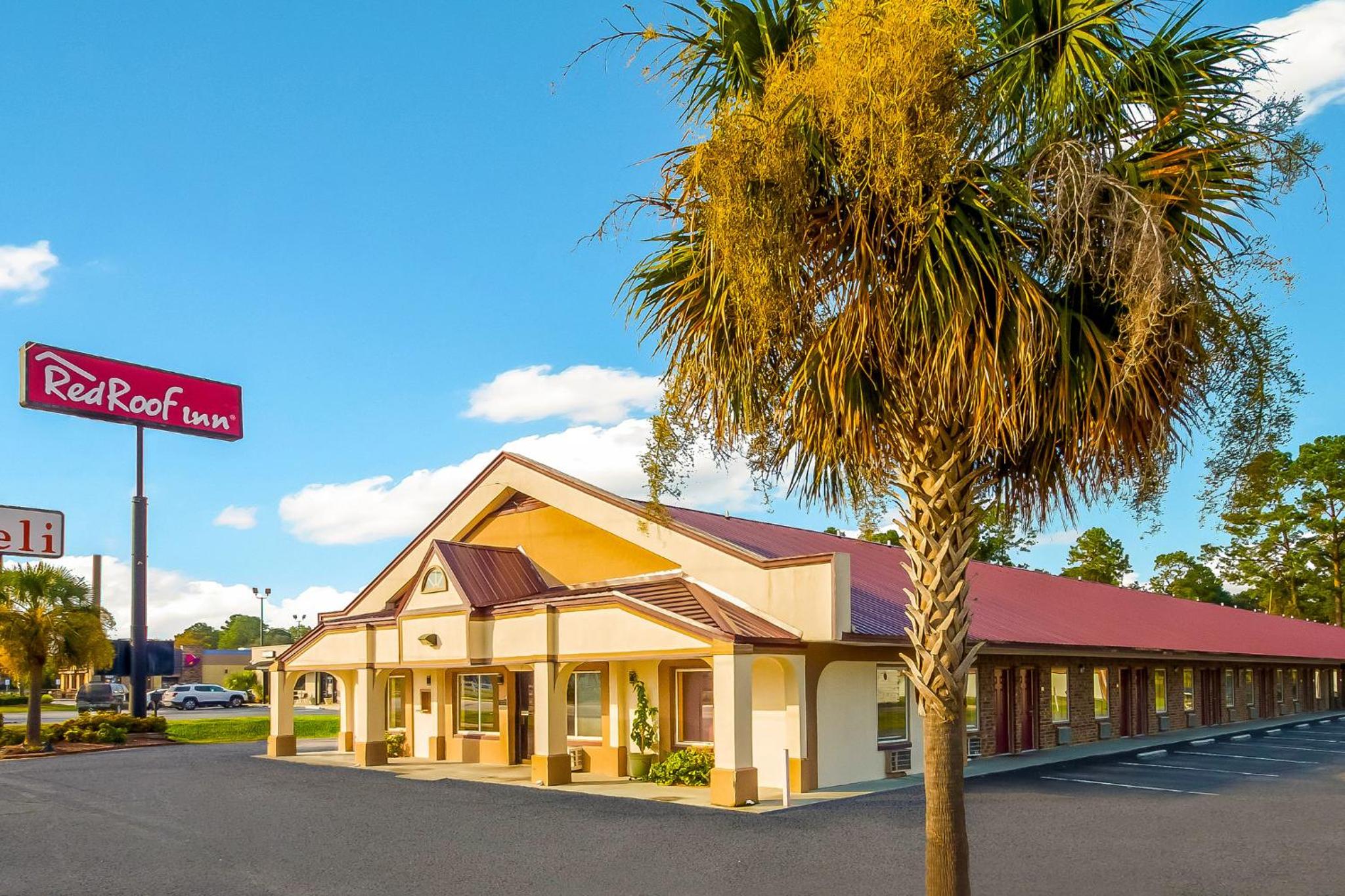 Red Roof Inn Santee view 2