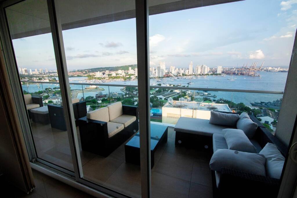 Beachfront Luxury Apartment in Bocagrande