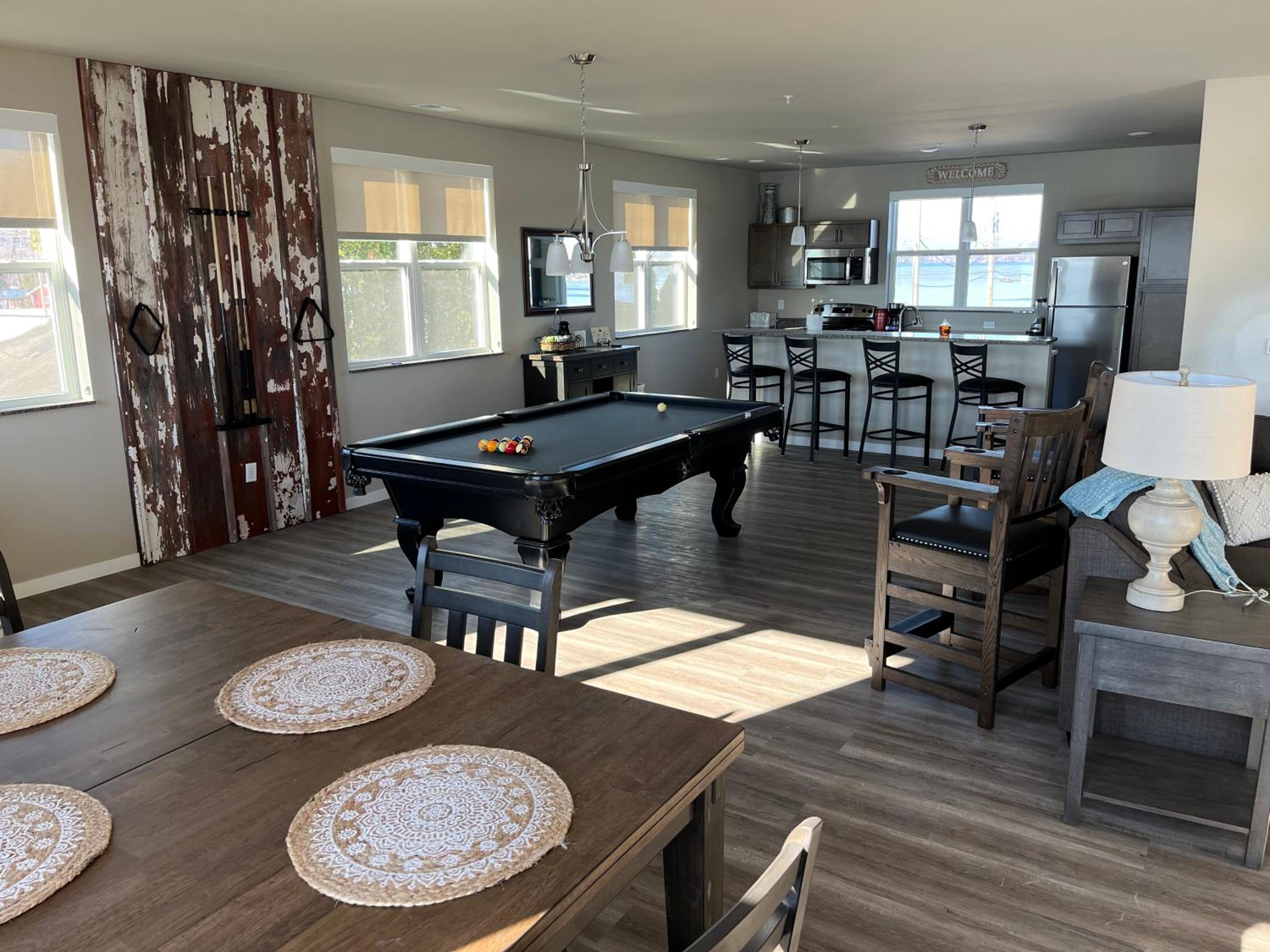 Luckys Lodge view 5