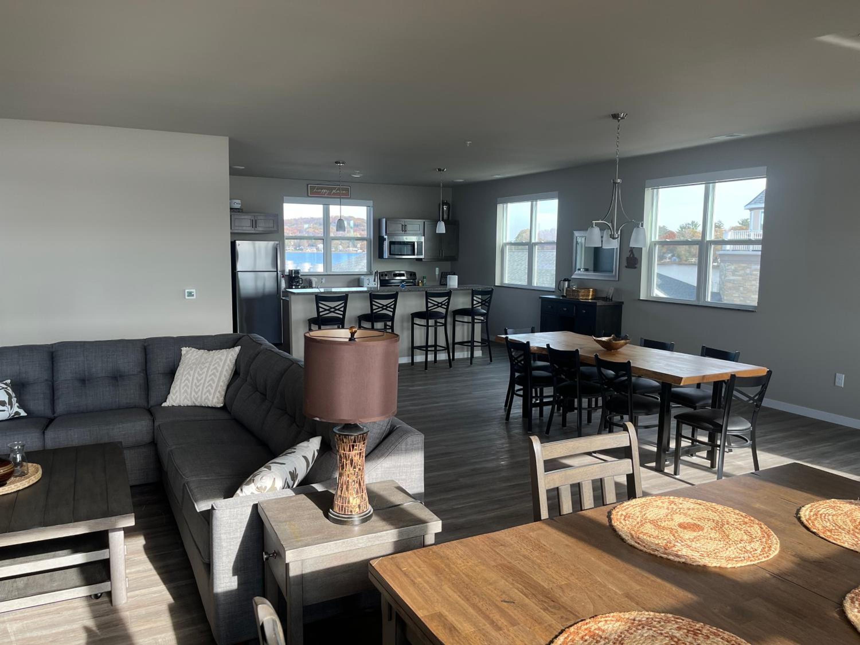 Luckys Lodge view 4