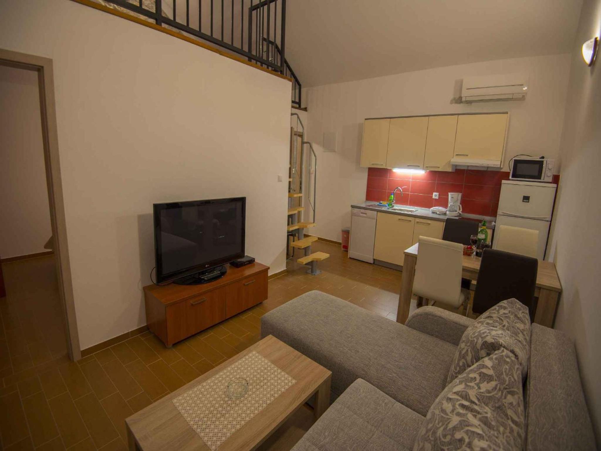 Apartment in Starigrad-Paklenica 6867 view 4