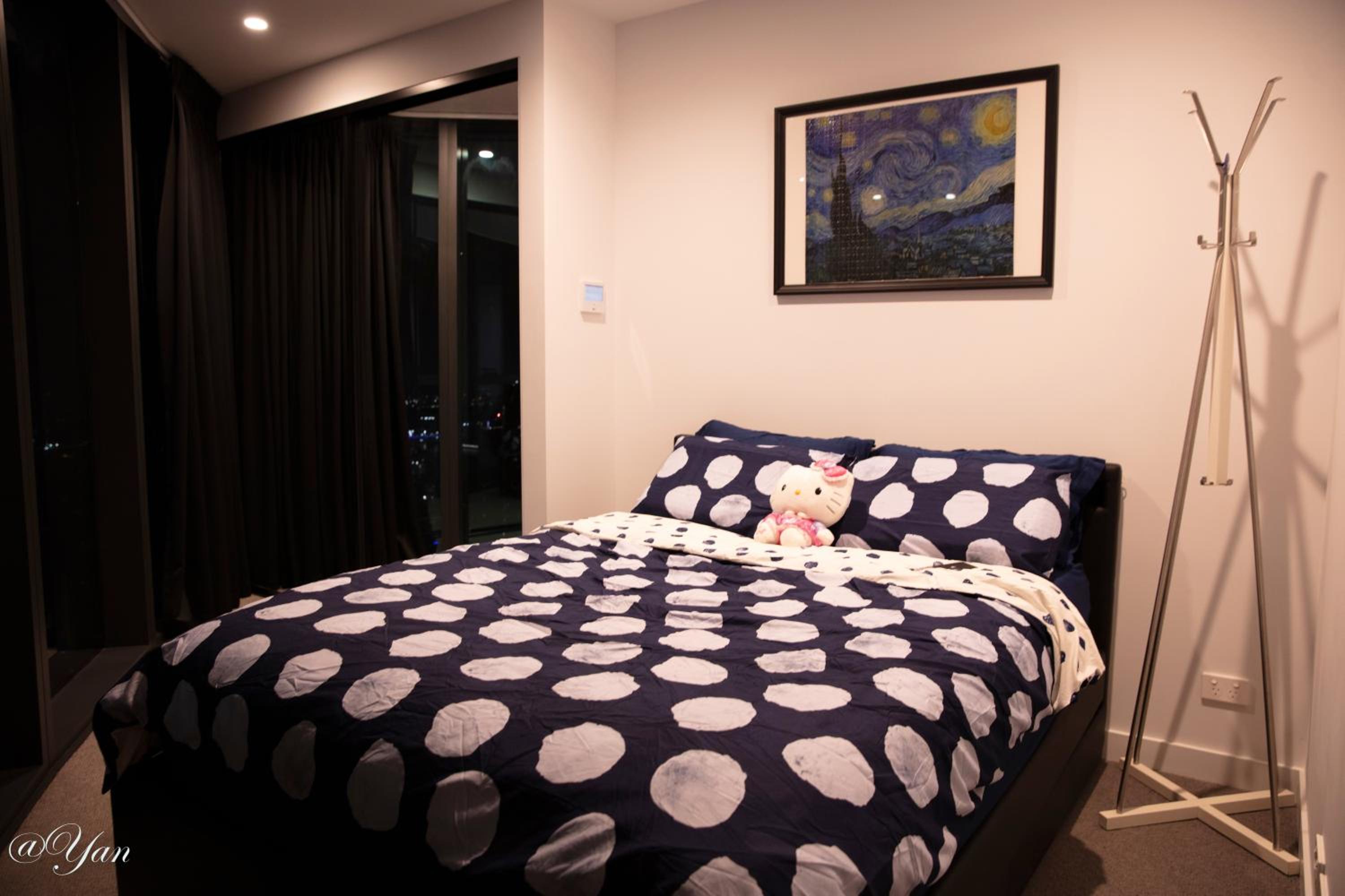 New Year eve’s Fireworks & BayView Apt in CBD