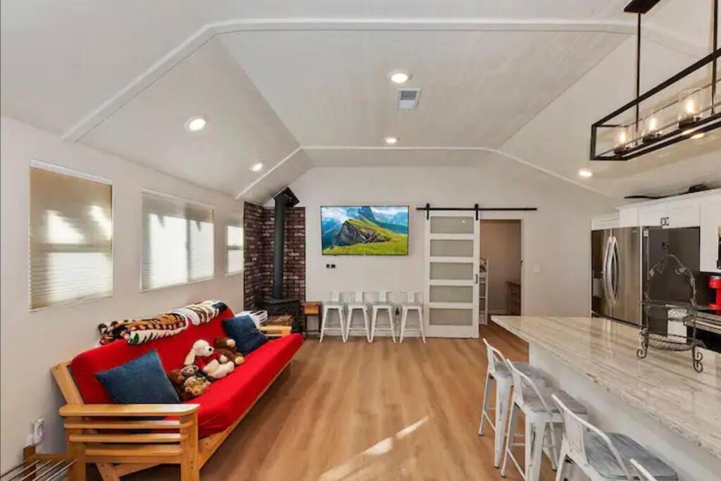 Modern Moab: Near Boulder Bay + Spa + Large Yard view 4