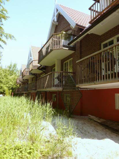 Friesen-Residence-11 view 4
