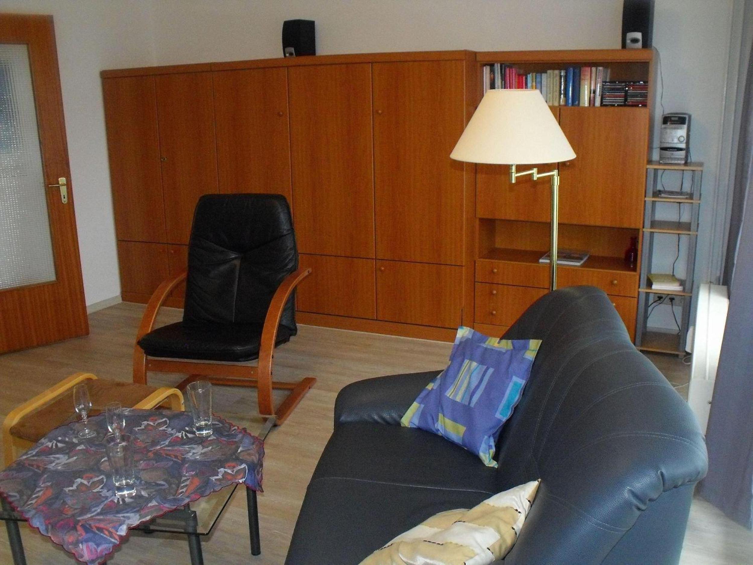 Luv-und-Lee-Apartment-56 view 3