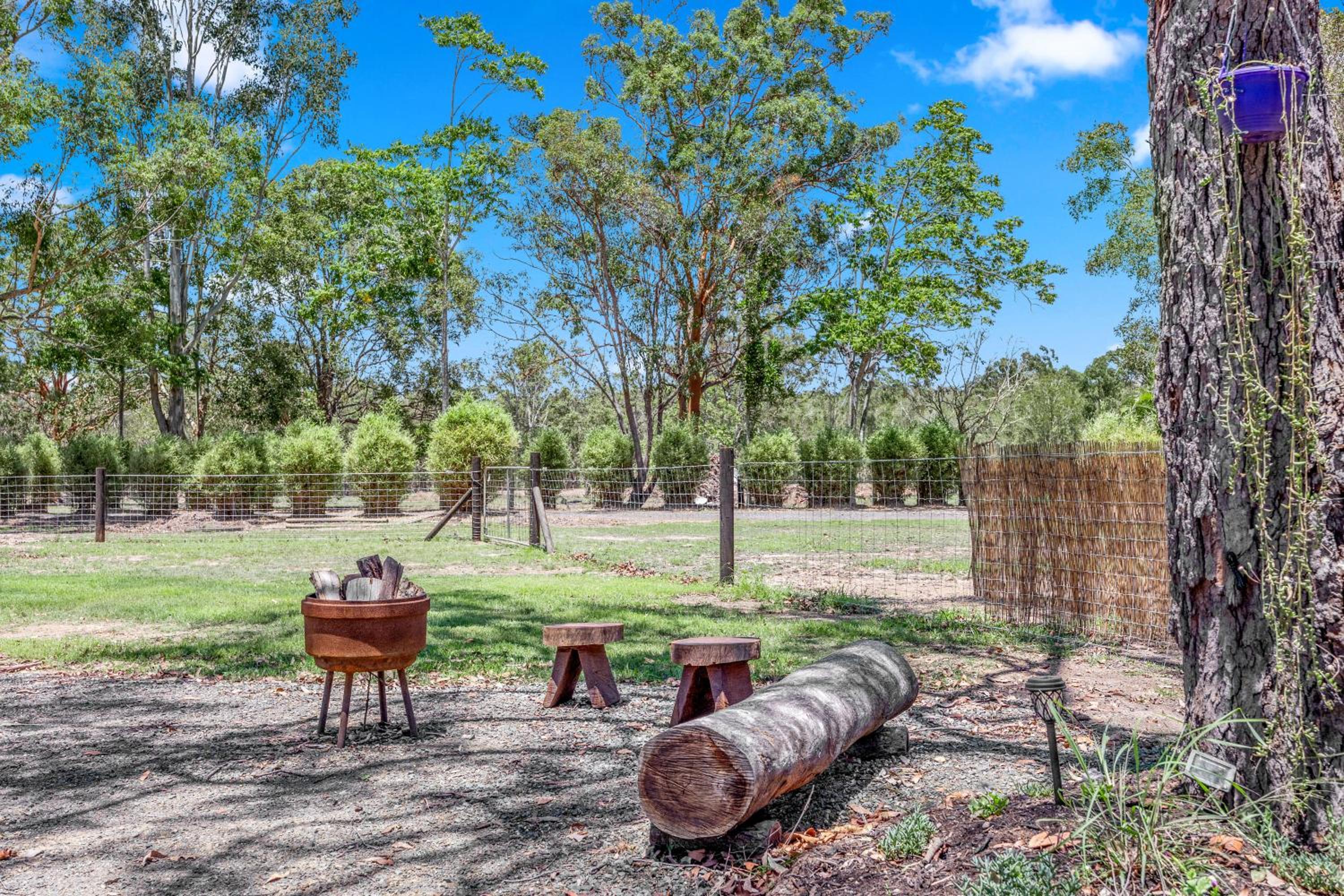 Little Sunshine - Private acreage Guest Home