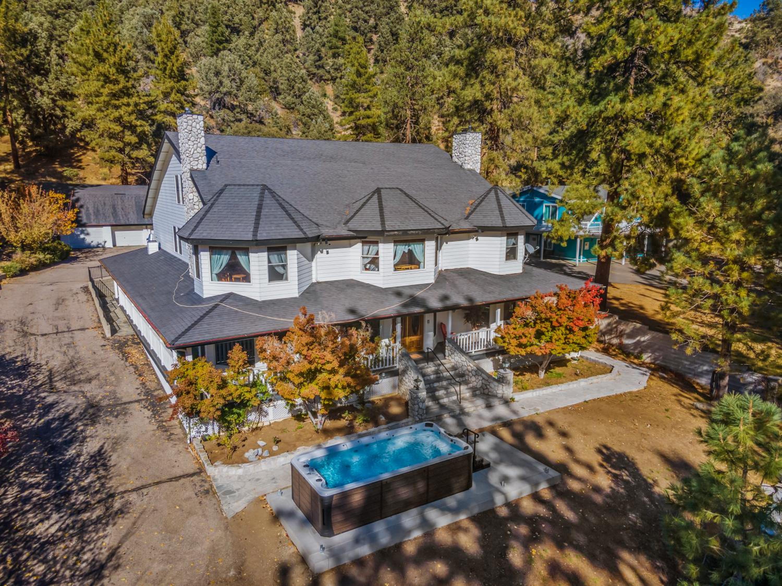 Mountain High Luxury Castle &Spa