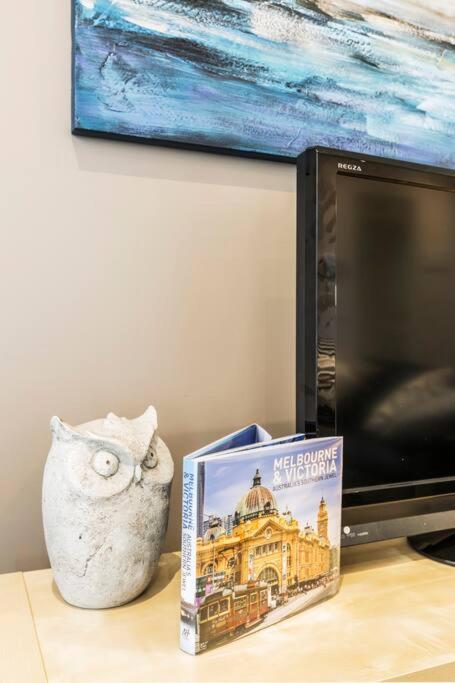 escape at collins 'PENTHOUSE' Apartment Melbourne CBD