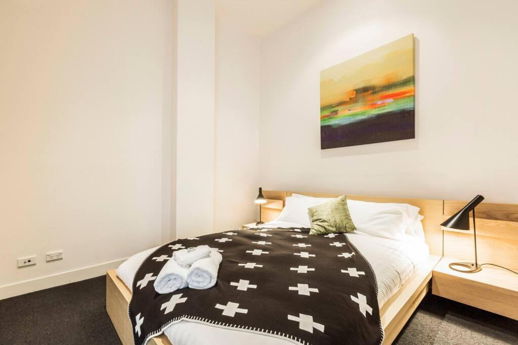 escape at collins 'PENTHOUSE' Apartment Melbourne CBD