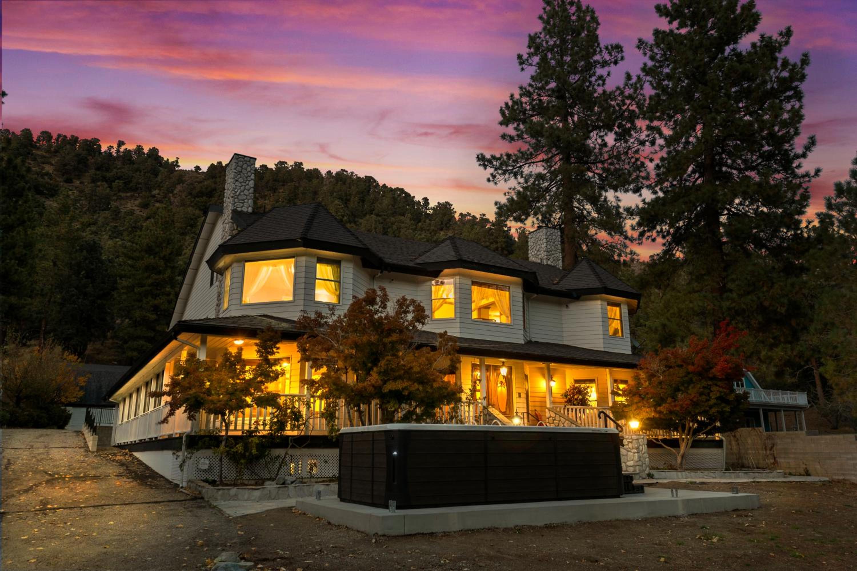Mountain High Luxury Castle &Spa