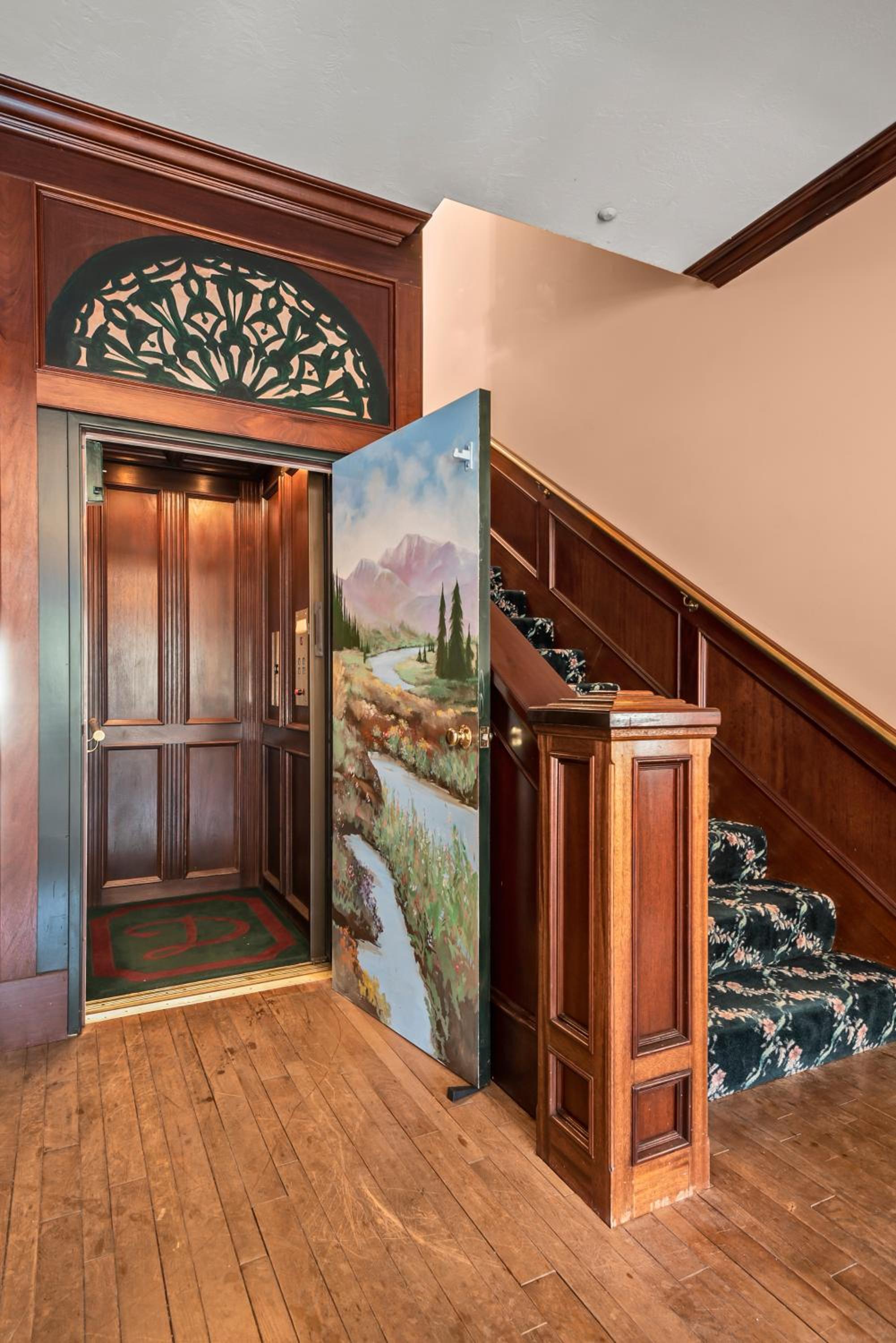 Mountain High Luxury Castle &Spa