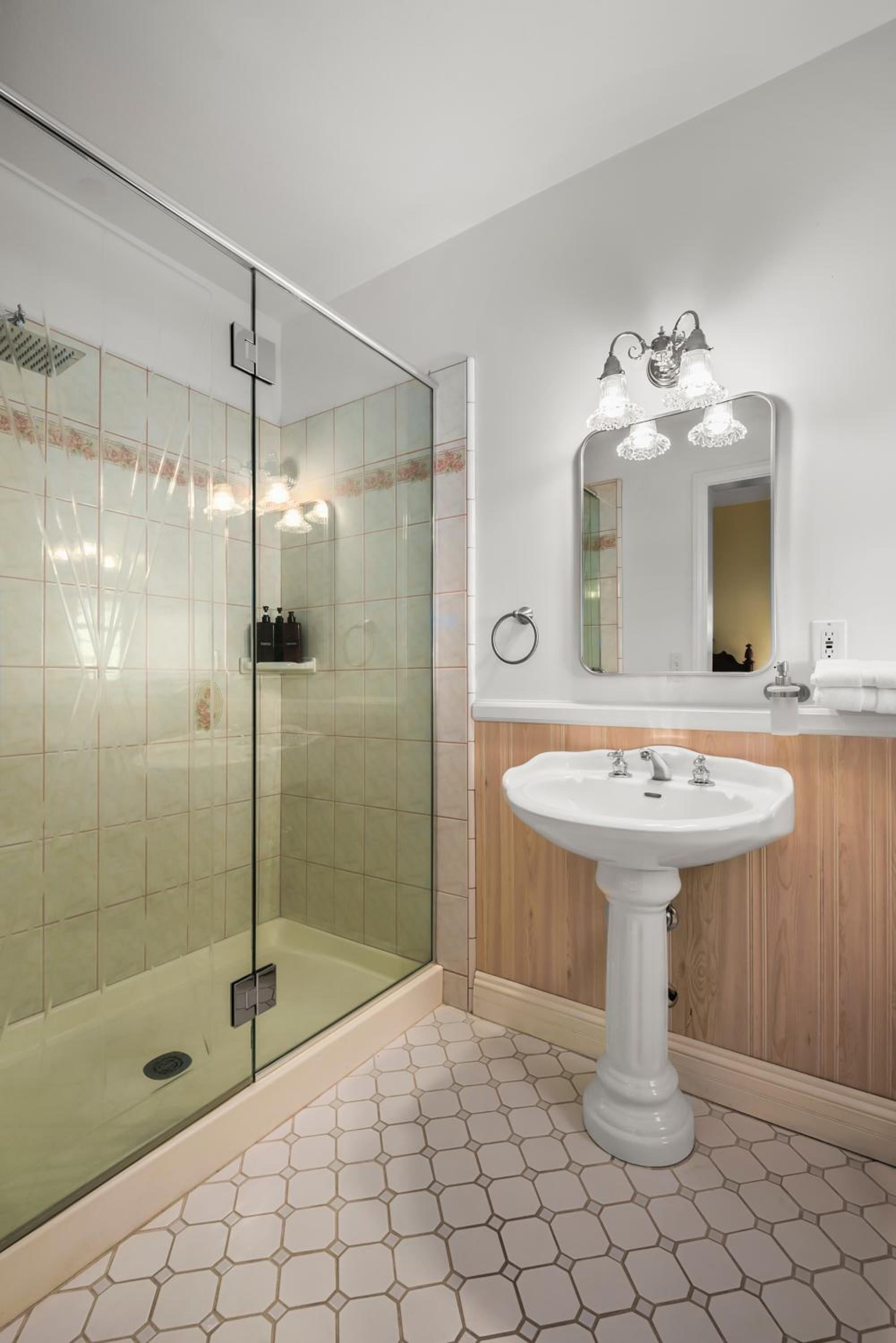 Mountain High Luxury Castle &Spa