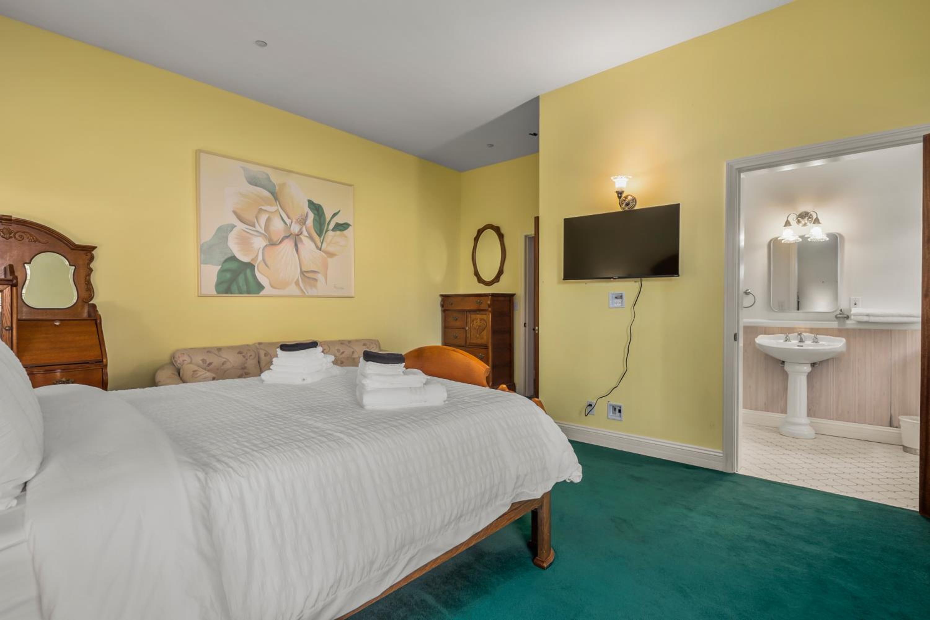 Mountain High Luxury Castle &Spa