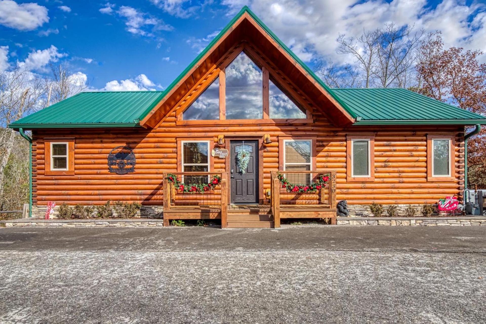 ERN823 - EAGLE FALLS - GREAT LOCATION WITH PRIVATE HEATED INDOOR POOL! CLOSE TO TOWN! cabin view 2